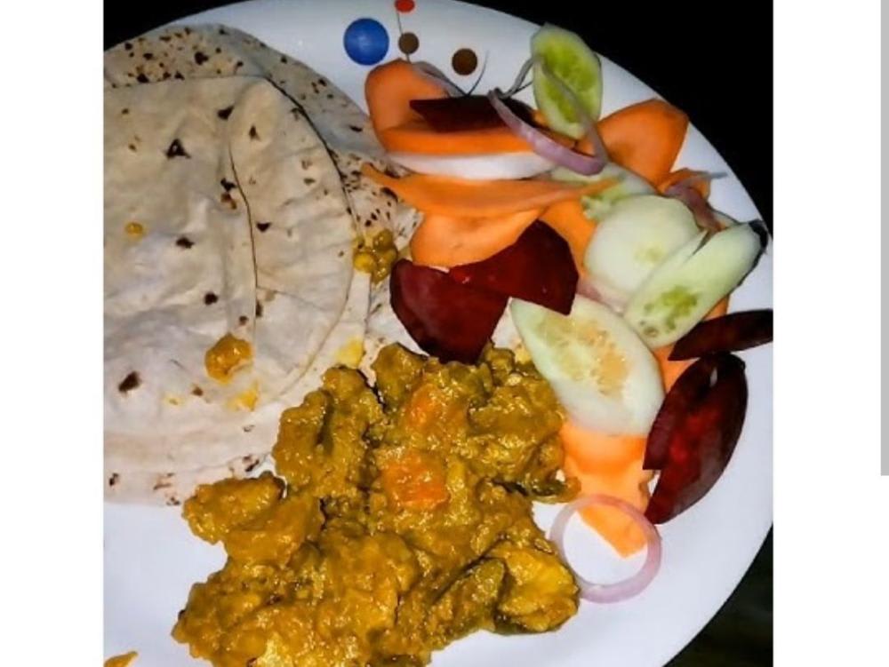 पेठे की सब्जी रायता 6 रोटी सलाद