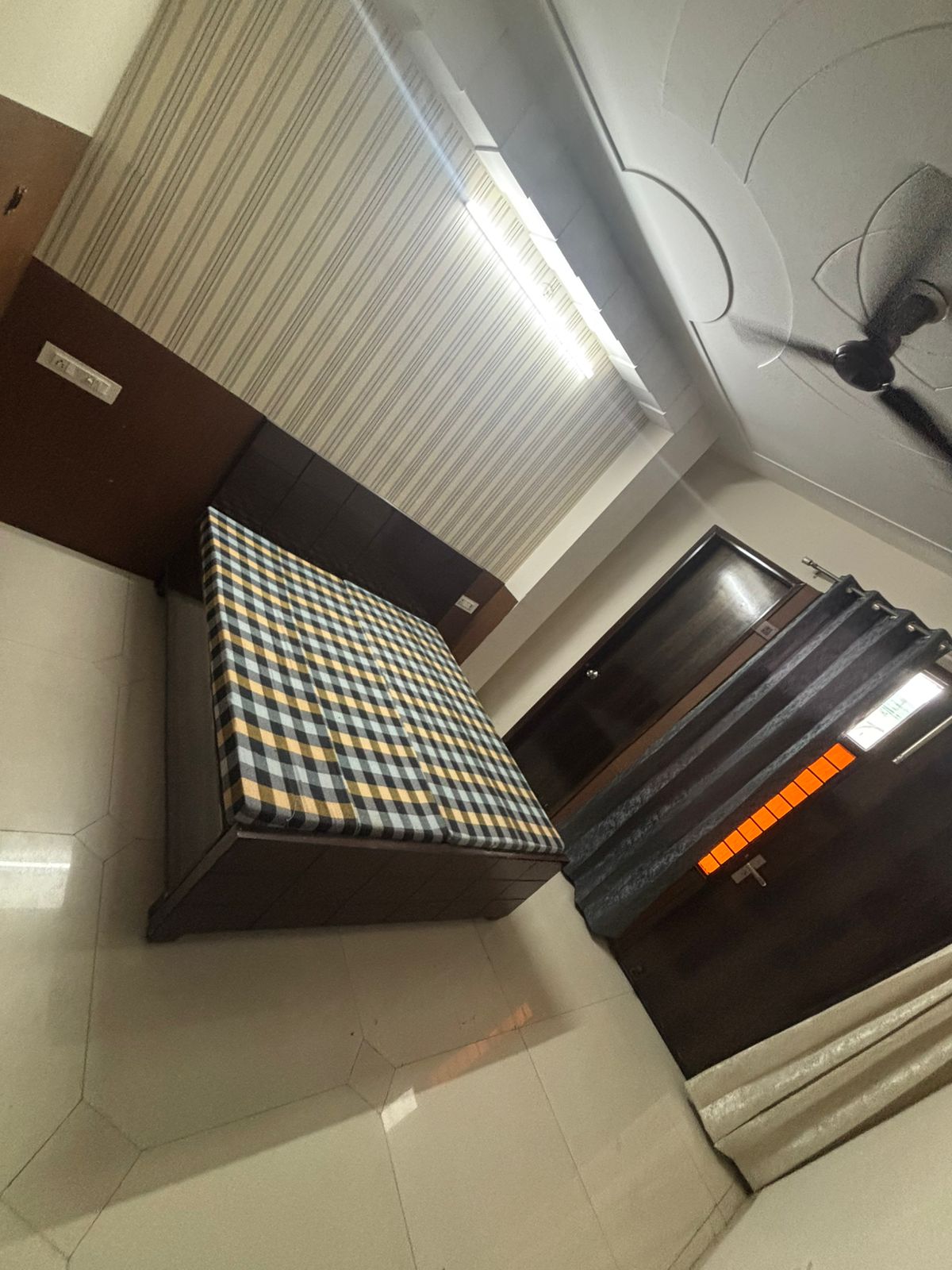KVS-001 SECTOR 46 2BHK — image 2