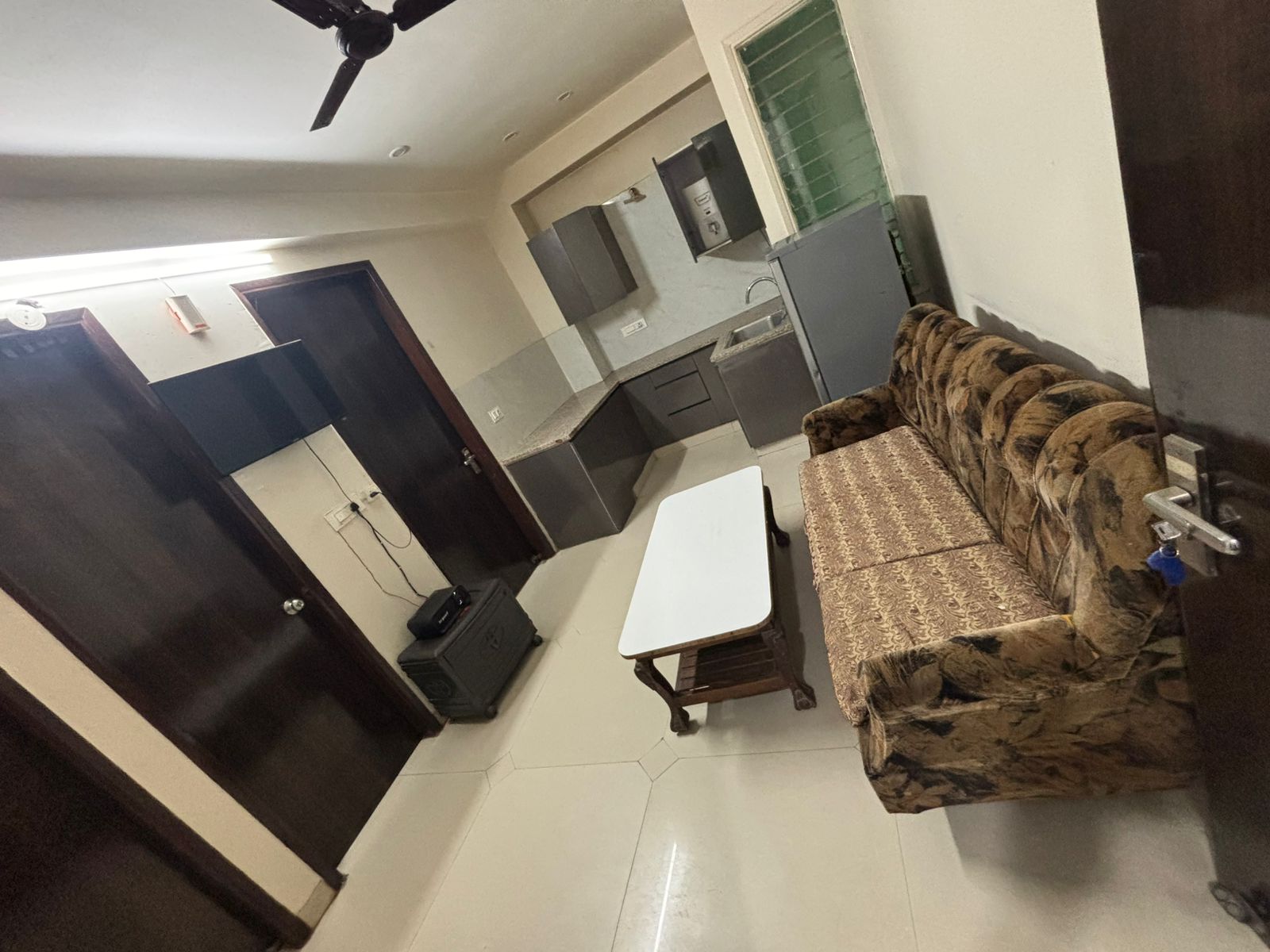 KVS-001 SECTOR 46 2BHK — image 3