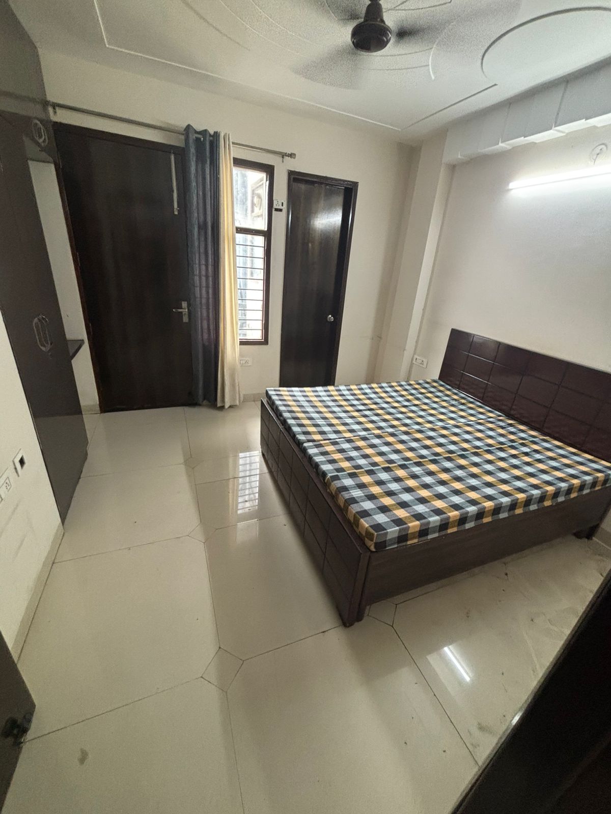 KVS-001 SECTOR 46 1BHK — image 3
