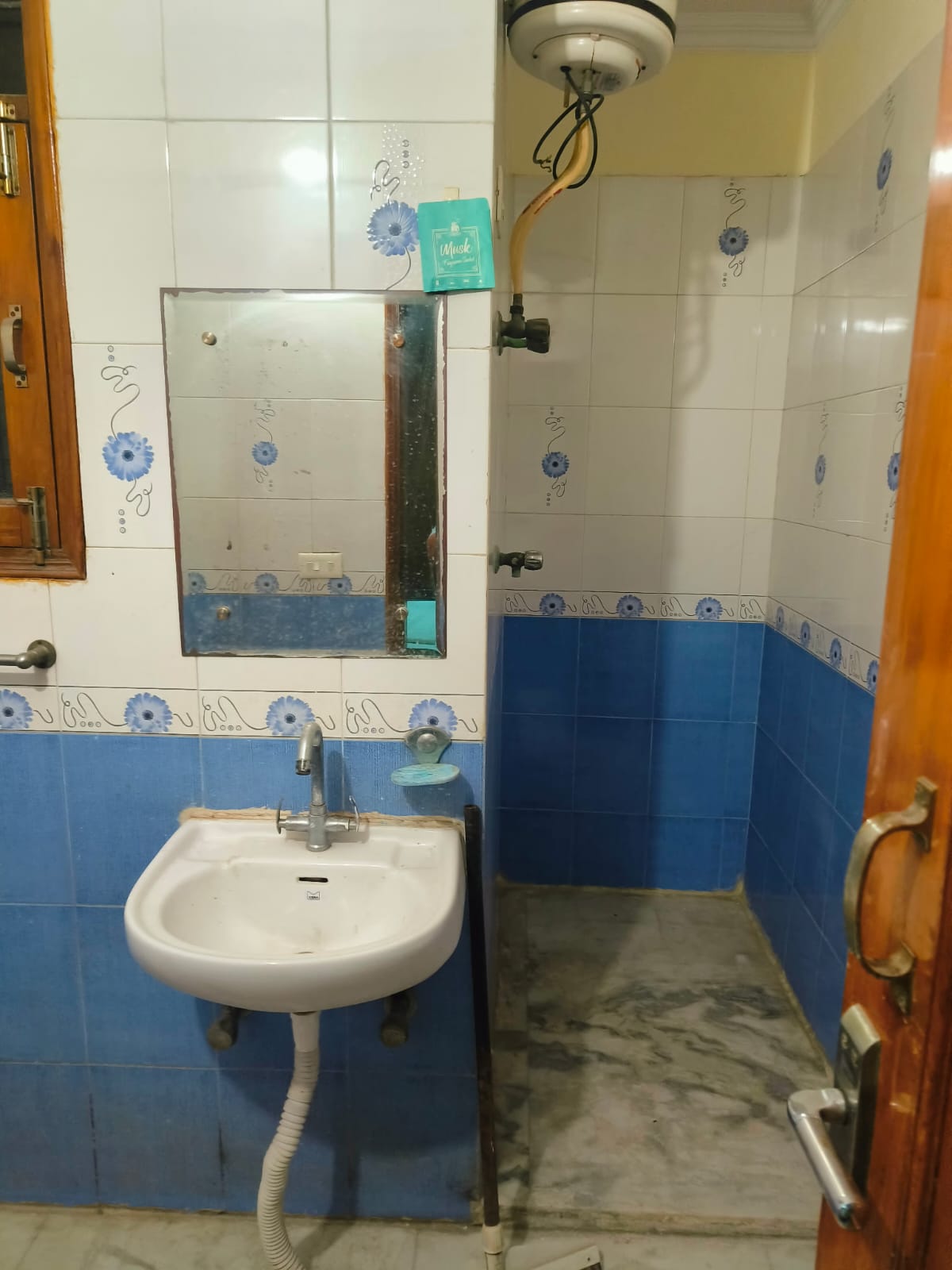 KVS 001 SECTOR 47 1BHK — image 1