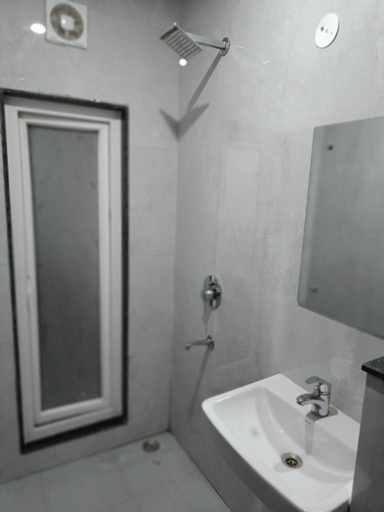 KVS 015 SECTOR 46 1RK — image 4