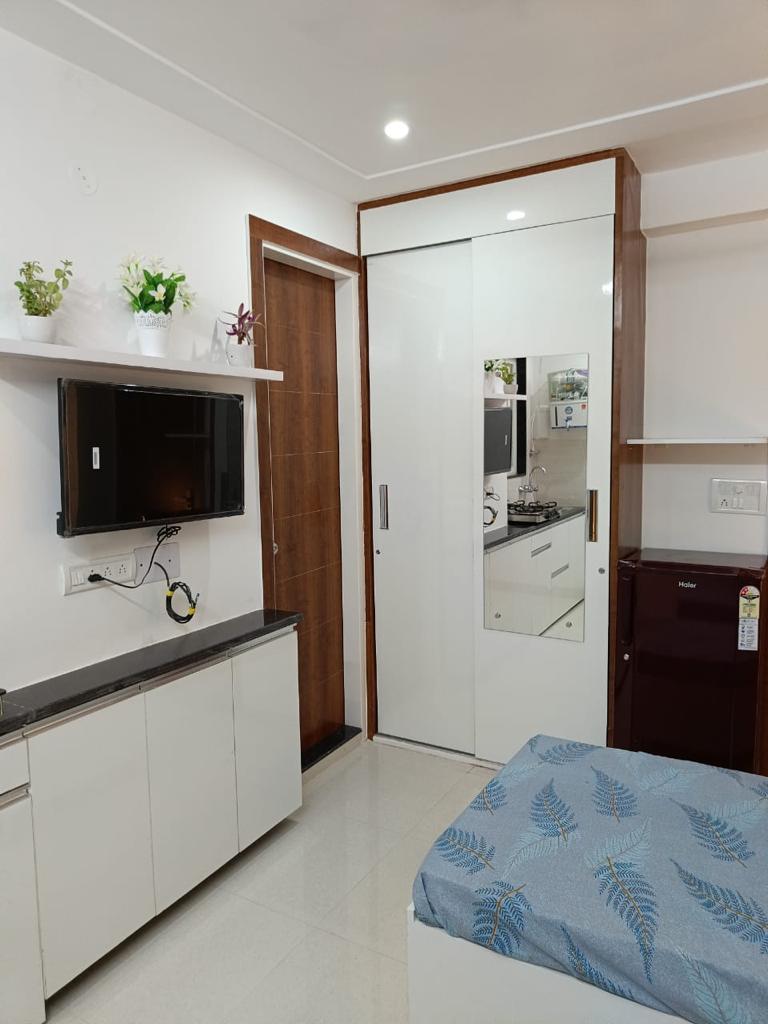 KVS 015 SECTOR 46 1RK — image 6