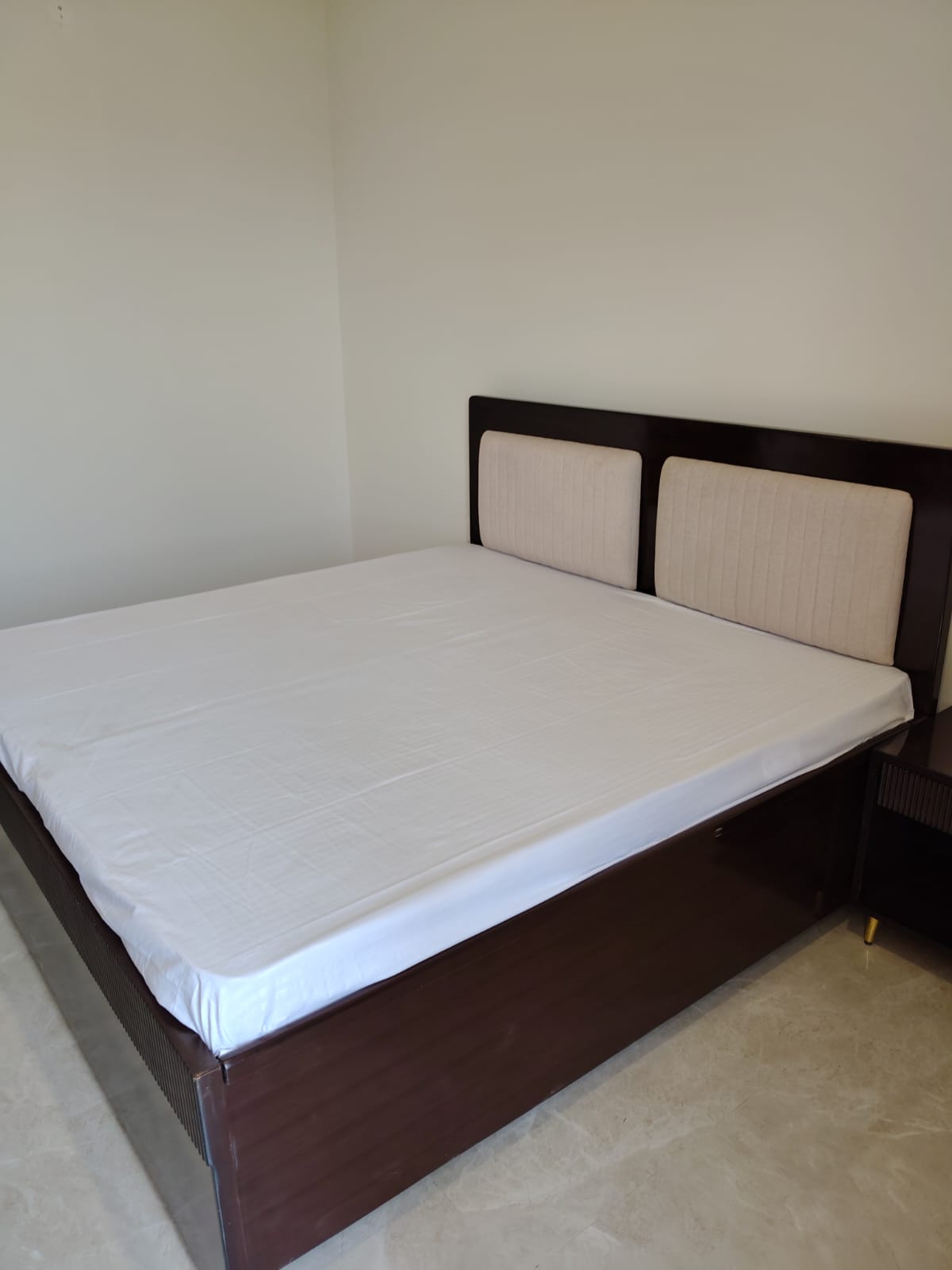 KVS 017 SECTOR 38  1BHK  — image 5