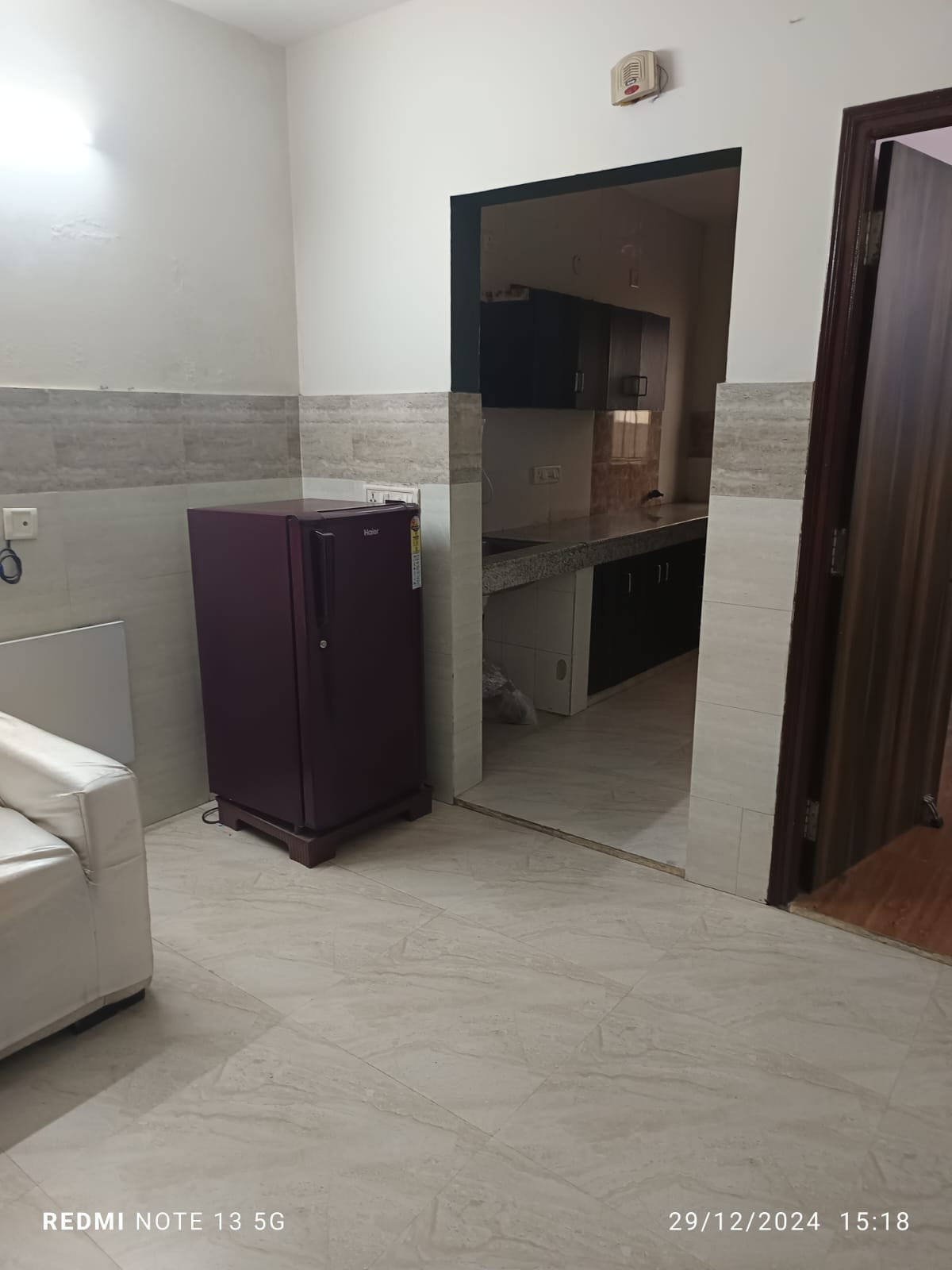 KVS 019 SECTOR 46 1BHK  — image 6