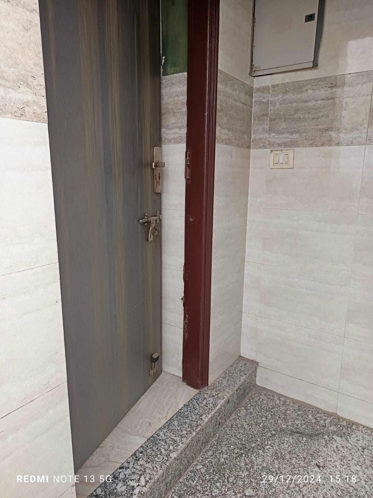 KVS 019 SECTOR 46 1BHK  — image 4