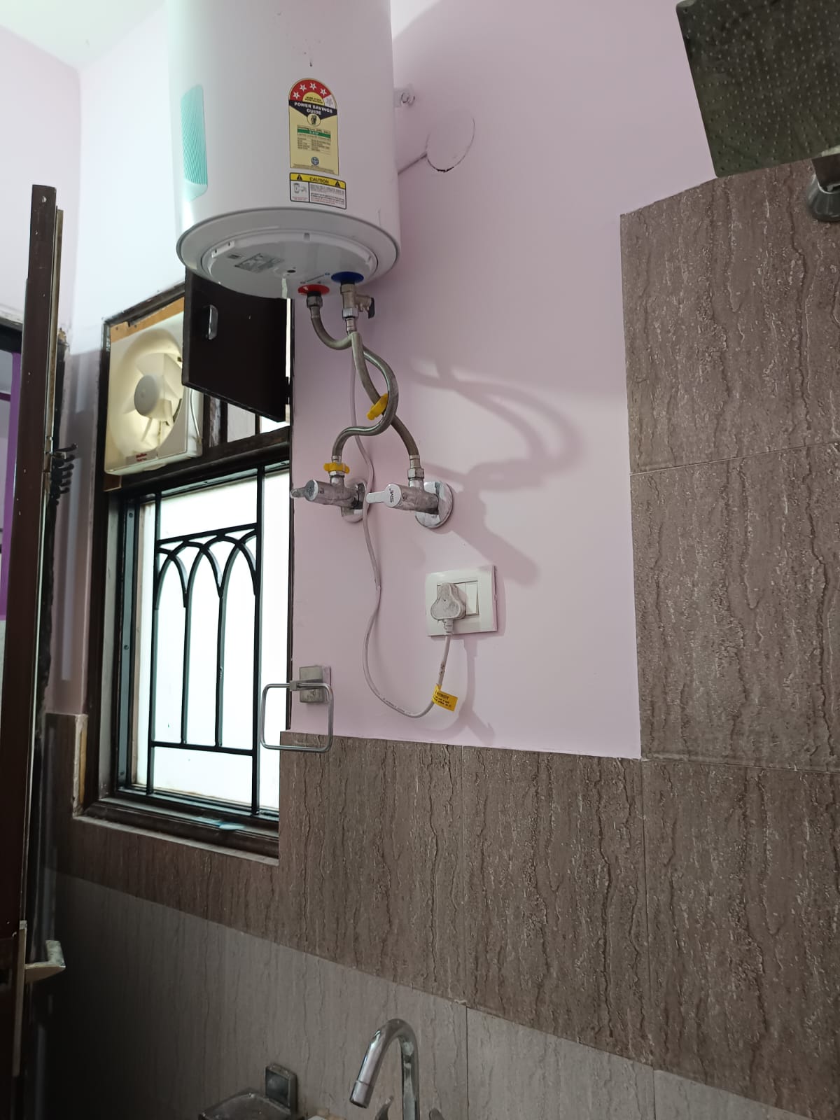 KVS 019 SECTOR 46 2 BHK — image 9