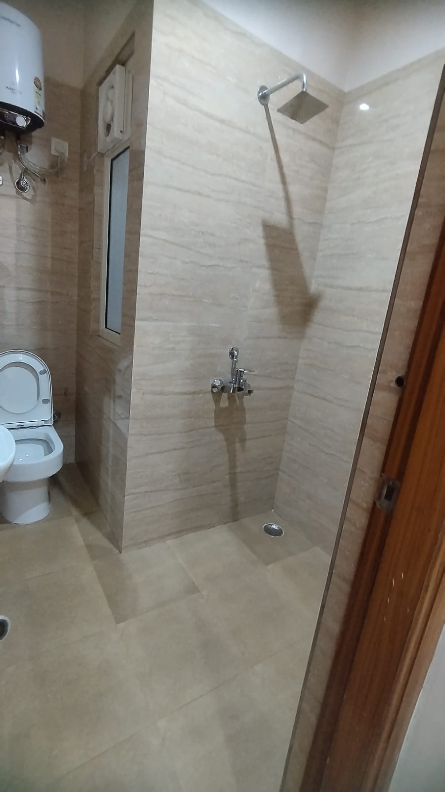 KVS O22 SECTOR 47 3 BHK — image 5