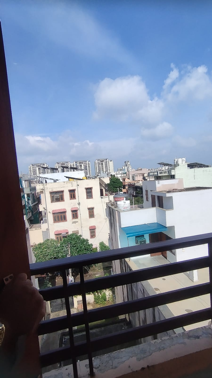 KVS O22 SECTOR 47 3 BHK — image 12
