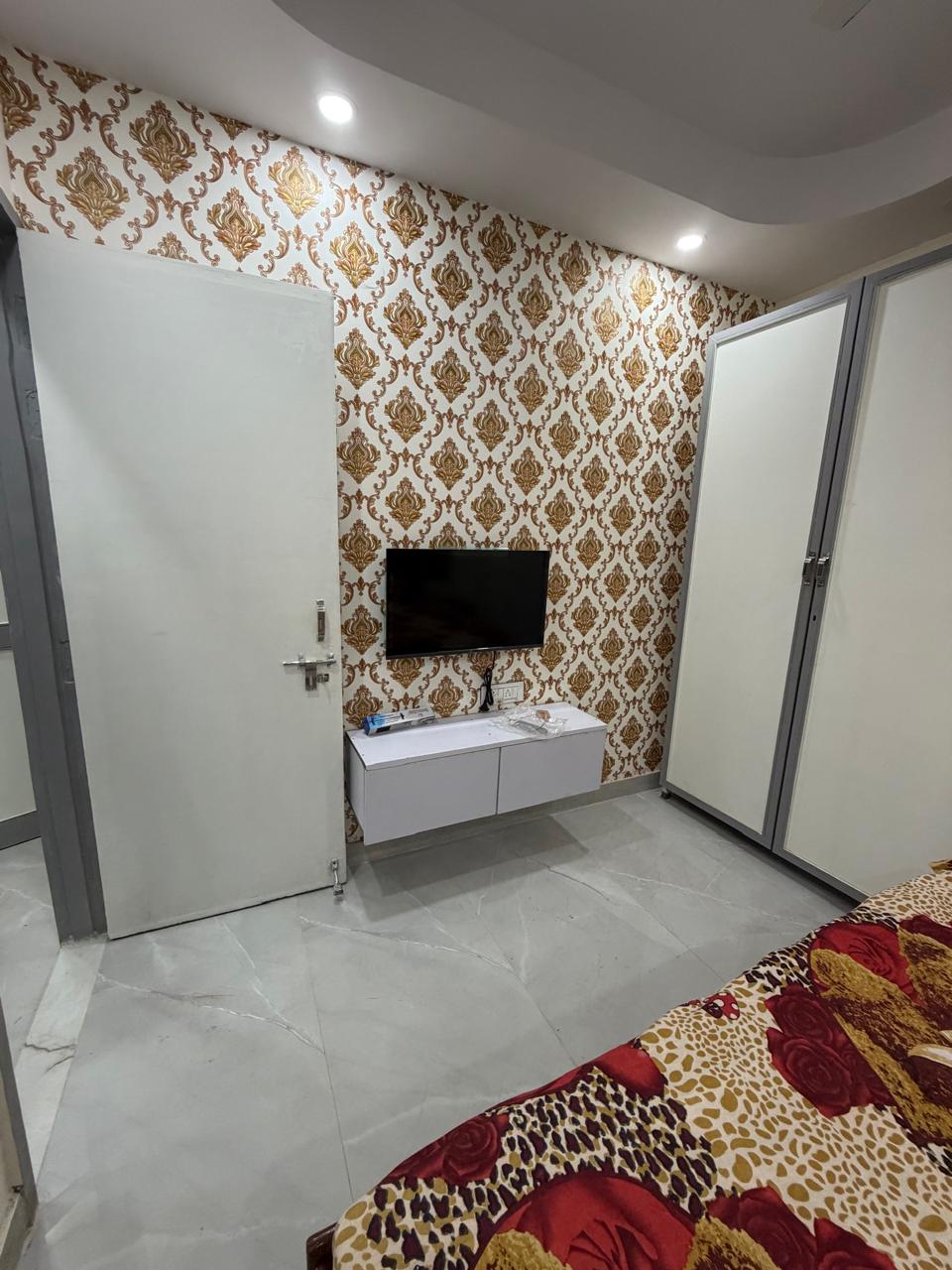 KVS 029 SECTOR 571BHK  — image 2