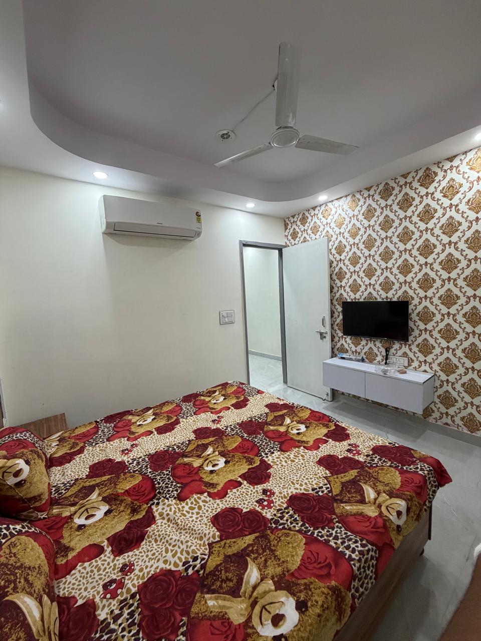 KVS 029 SECTOR 571BHK  — image 7