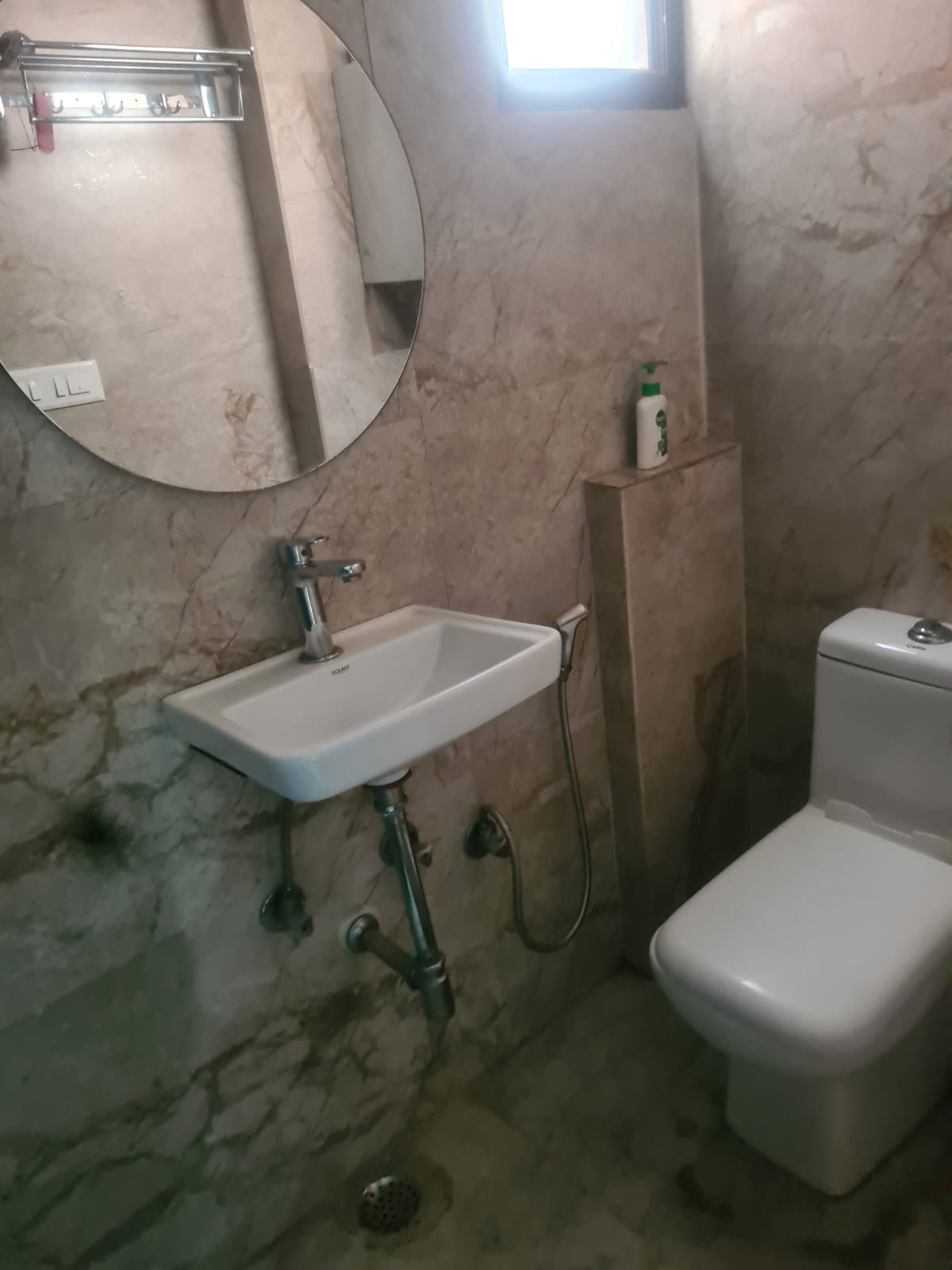 KVS 031 SECTOR 57 3BHK  — image 5