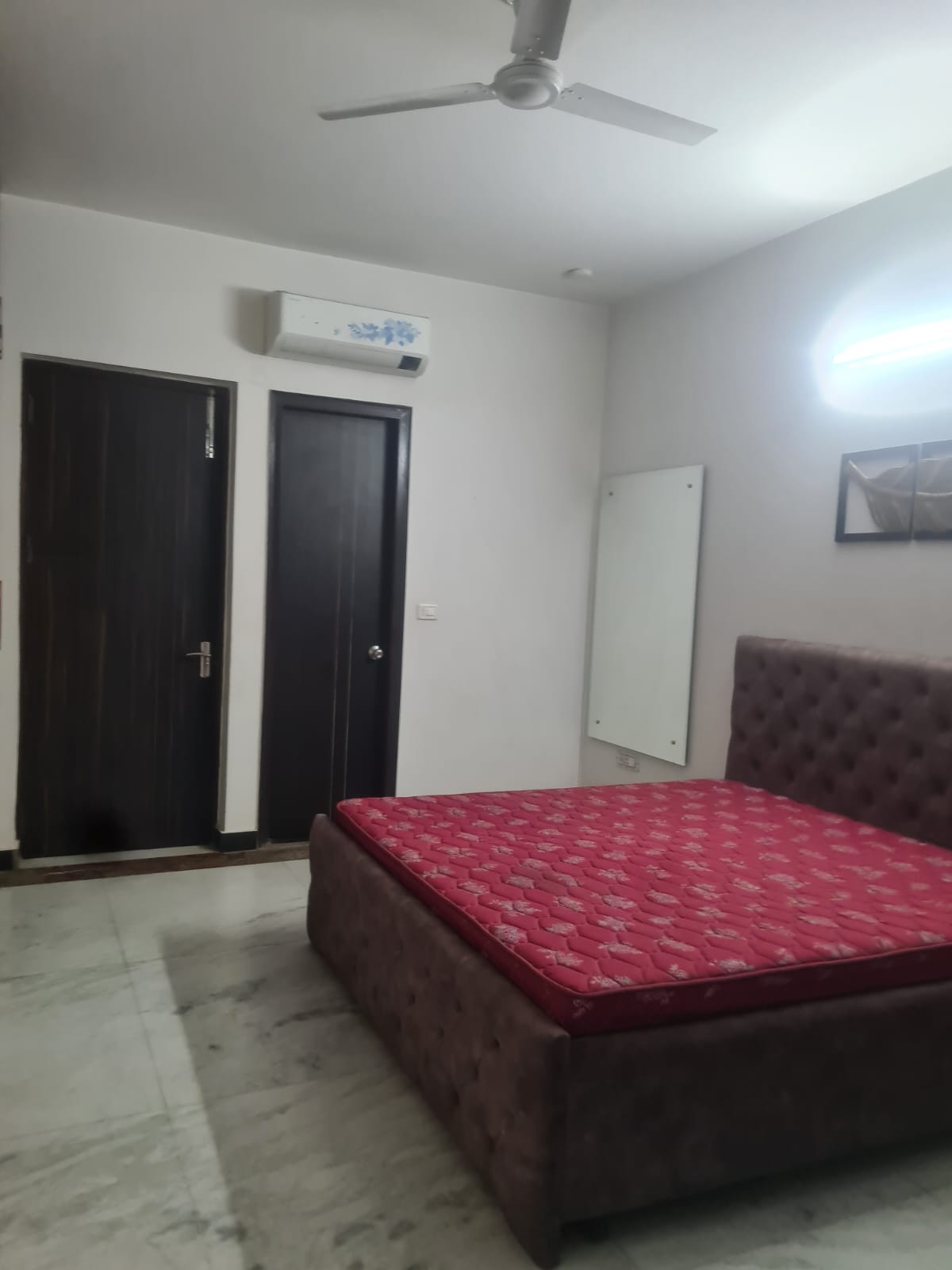KVS 031 SECTOR 57 3BHK  — image 7