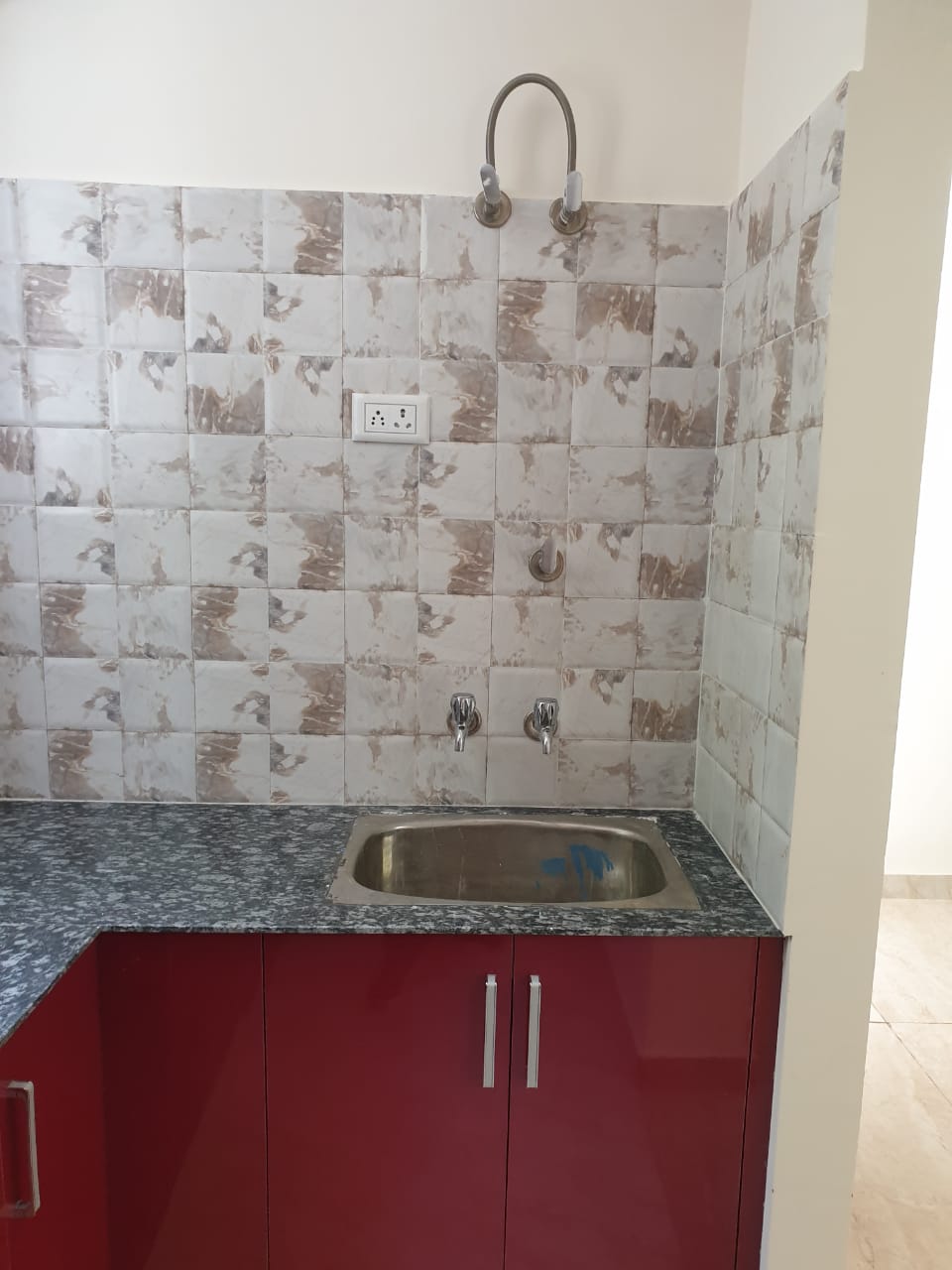 KVS 032 SECTOR 14 1BHK — image 2