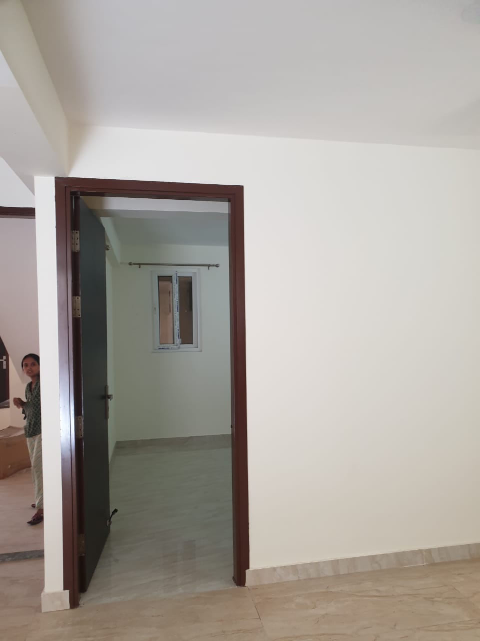 KVS 032 SECTOR 14 1BHK — image 4