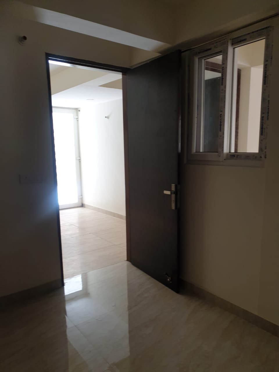 KVS 032 SECTOR 14 1BHK — image 8