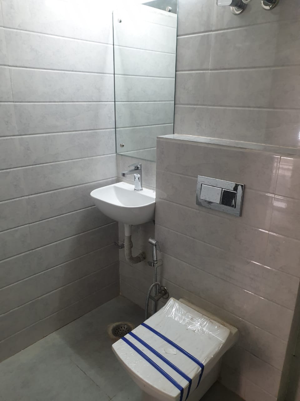 KVS 032 SECTOR 14 1BHK — image 9