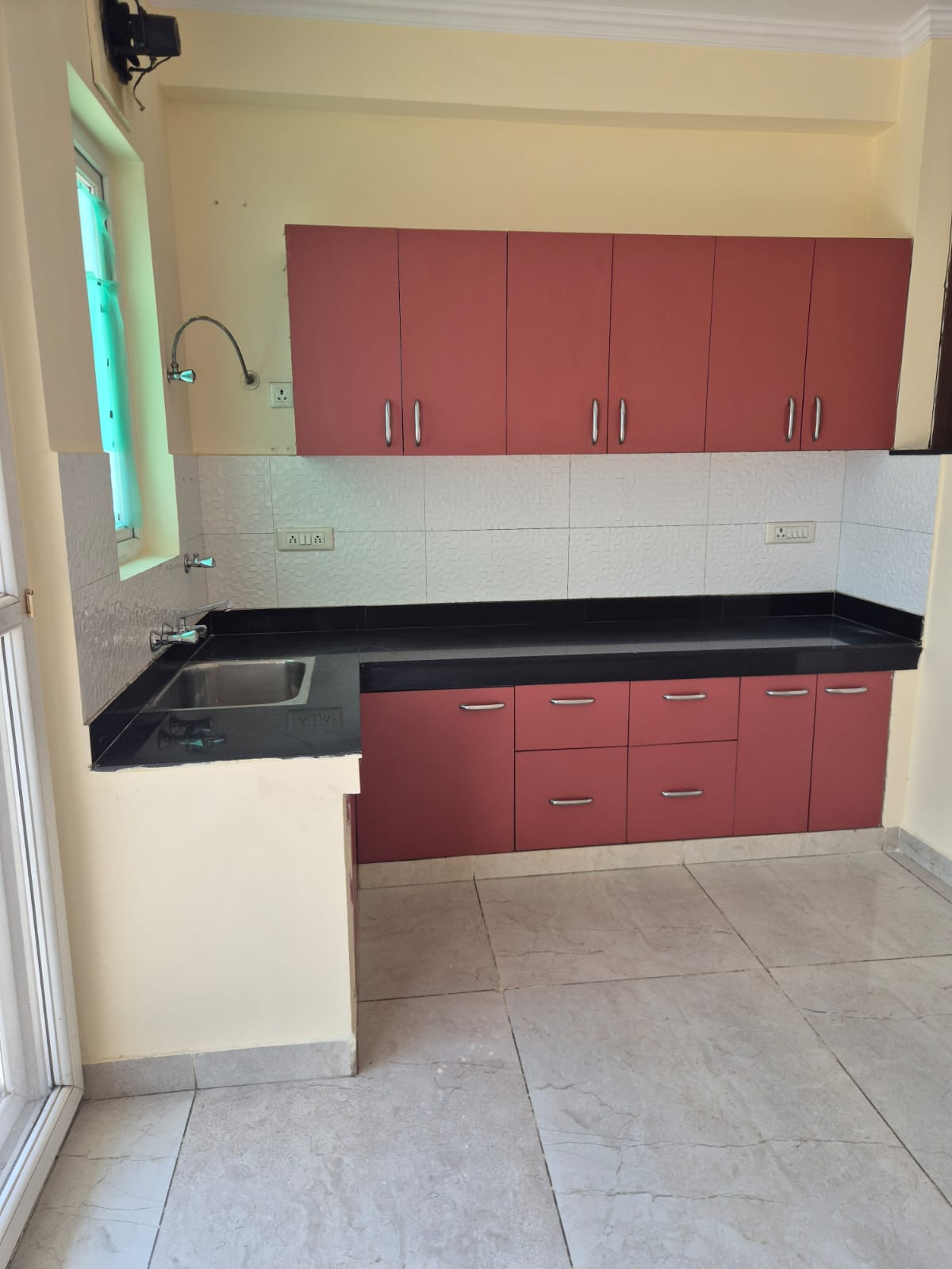 KVS 033 SECTOR 14 1 BHK  — image 6