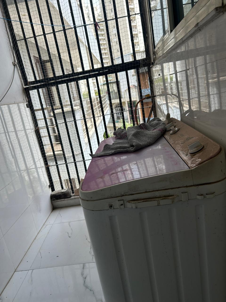 KVS 036 SECTOR 47 1BHK — image 4