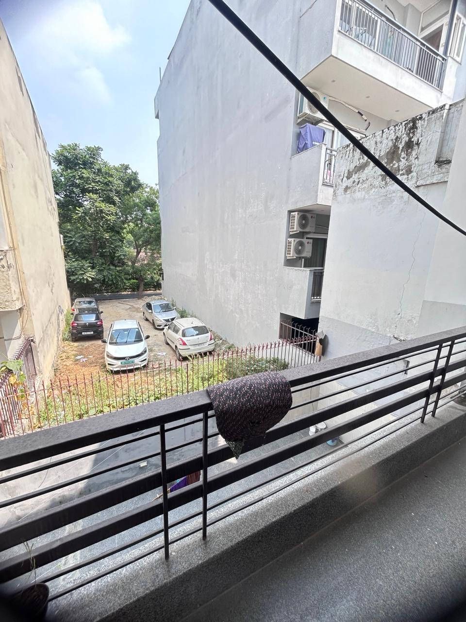 KVS 037 SECTOR 47 3 BHK  — image 2