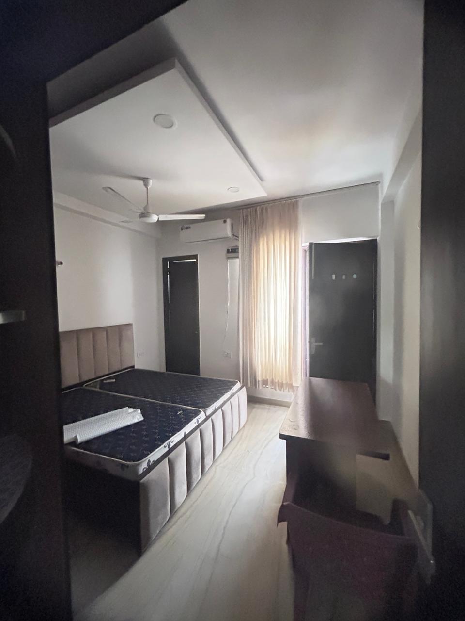 KVS 037 SECTOR 47 3 BHK  — image 5