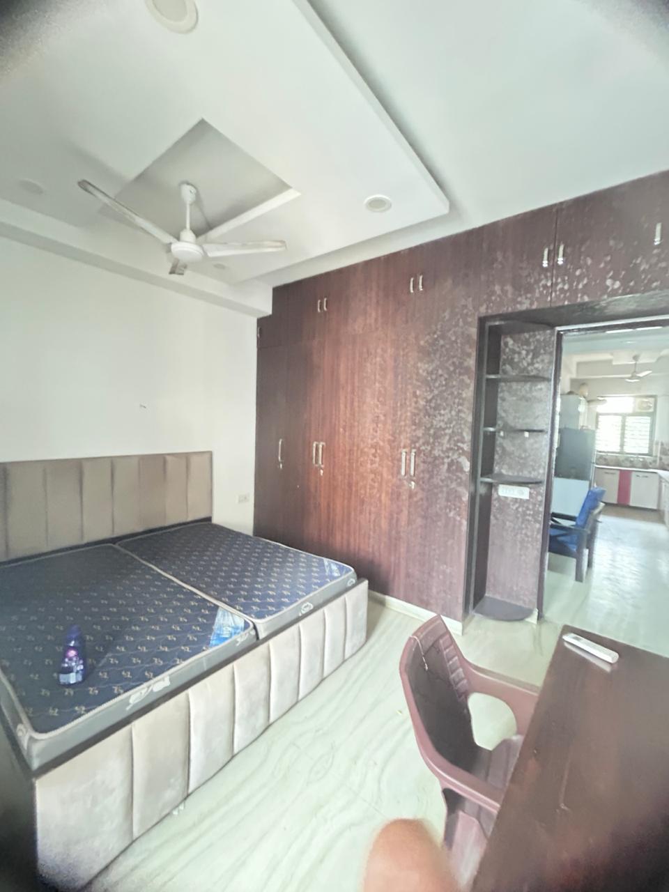 KVS 037 SECTOR 47 3 BHK  — image 7