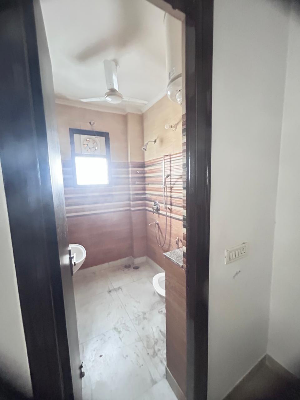 KVS 037 SECTOR 47 3 BHK  — image 6
