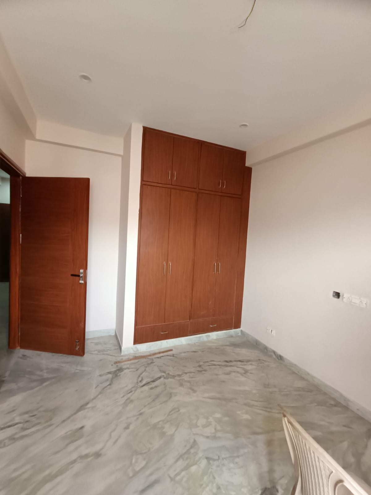 KVS 038 SECTOR 47 3 BHK  — image 7