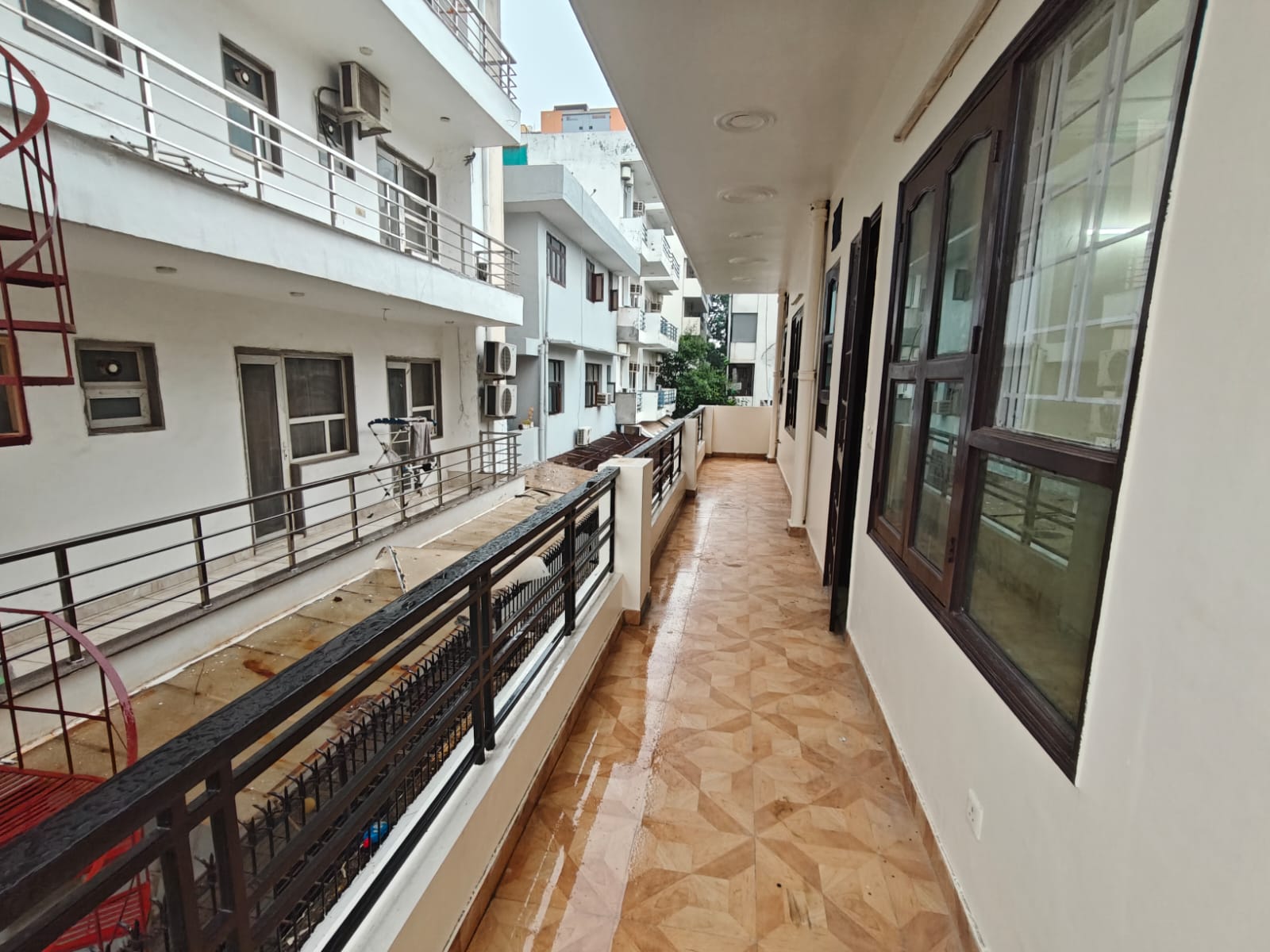 KVS 058 SECTOR 46 3BHK — image 3