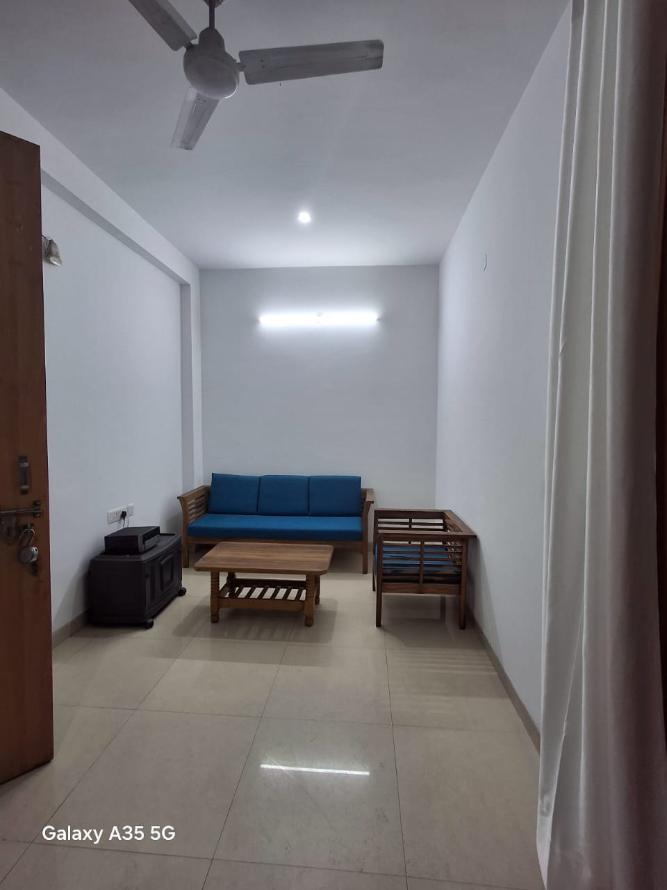 KVS 072 SECTOR 43 1BHK