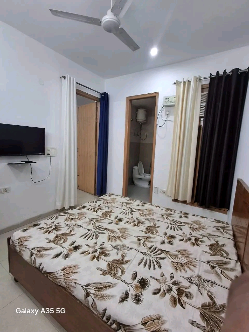 KVS 072 SECTOR 43 1BHK — image 3
