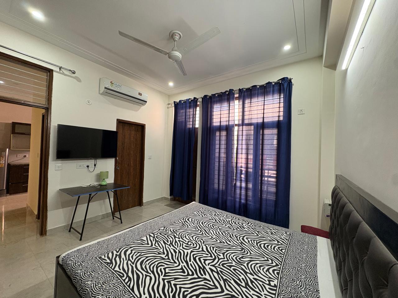 KVS 075 SECTOR 43 1BHK 