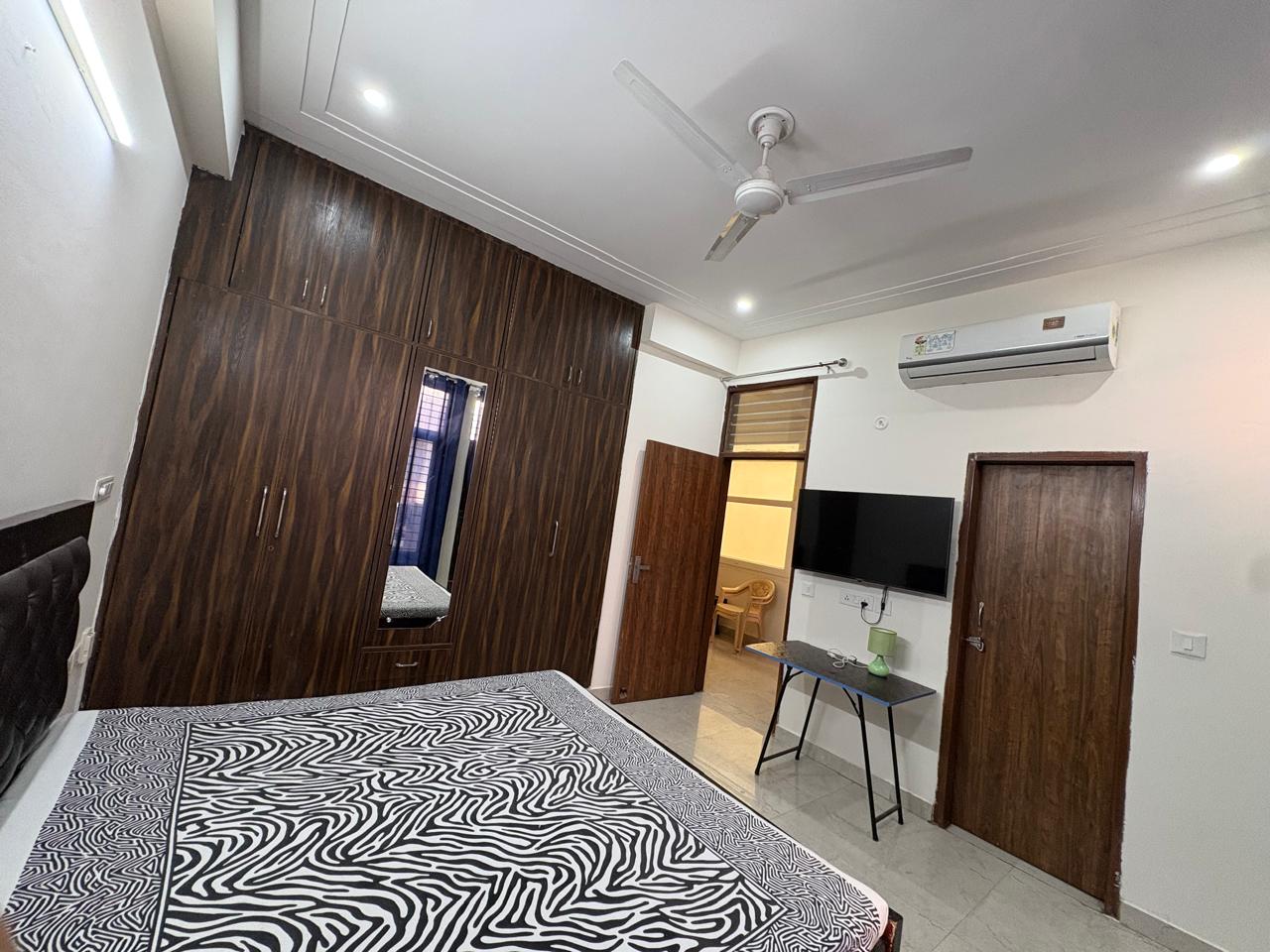 KVS 075 SECTOR 43 1BHK  — image 6