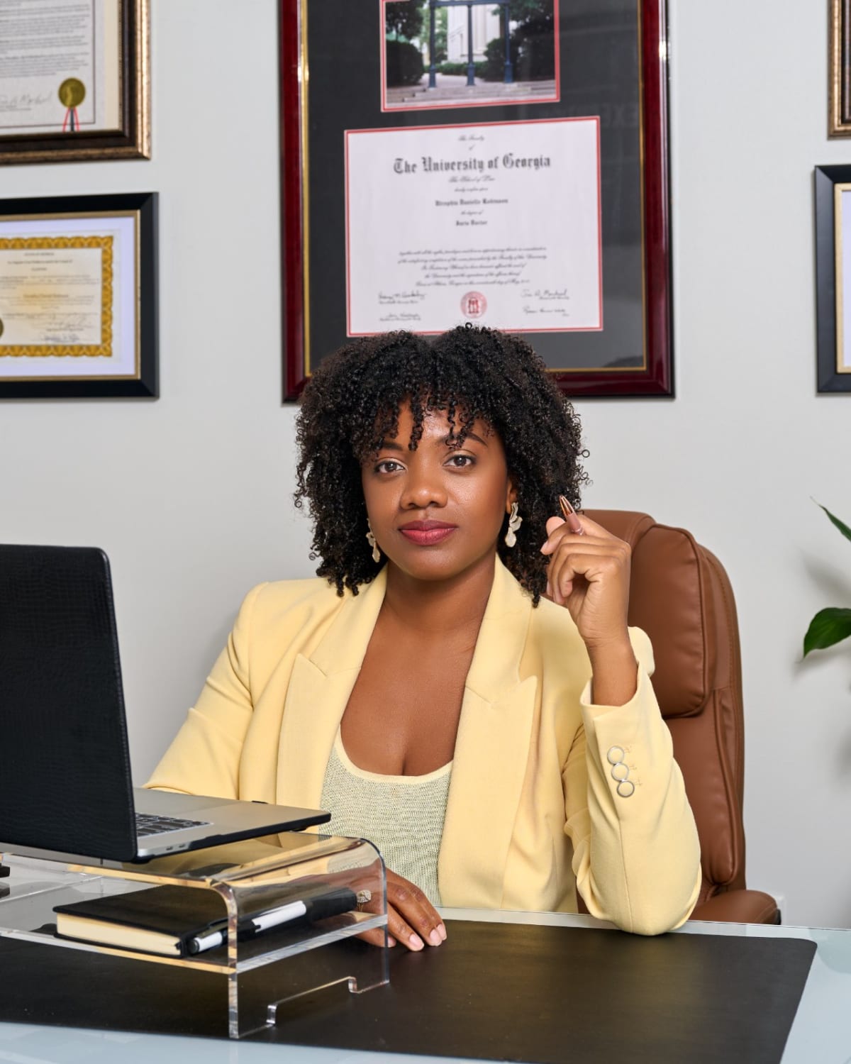 Attorney Utrophia Robinson joins T. Madden & Associates, P.C.