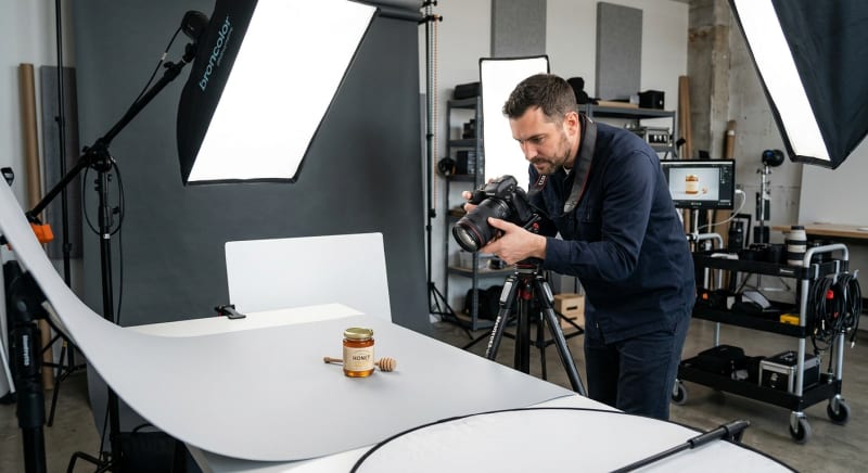Предметная фотосъемка товаров: как подготовить продукцию к съемке