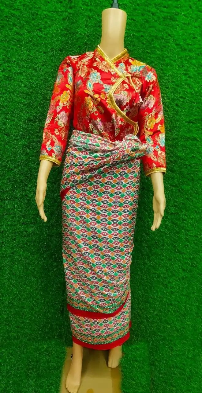 Sikkim's Traditional Saree - Image 3
