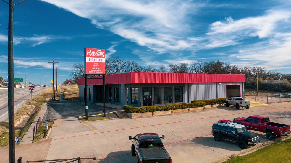 516 South I-35E — 516 South I-35E, Denton TX 76205