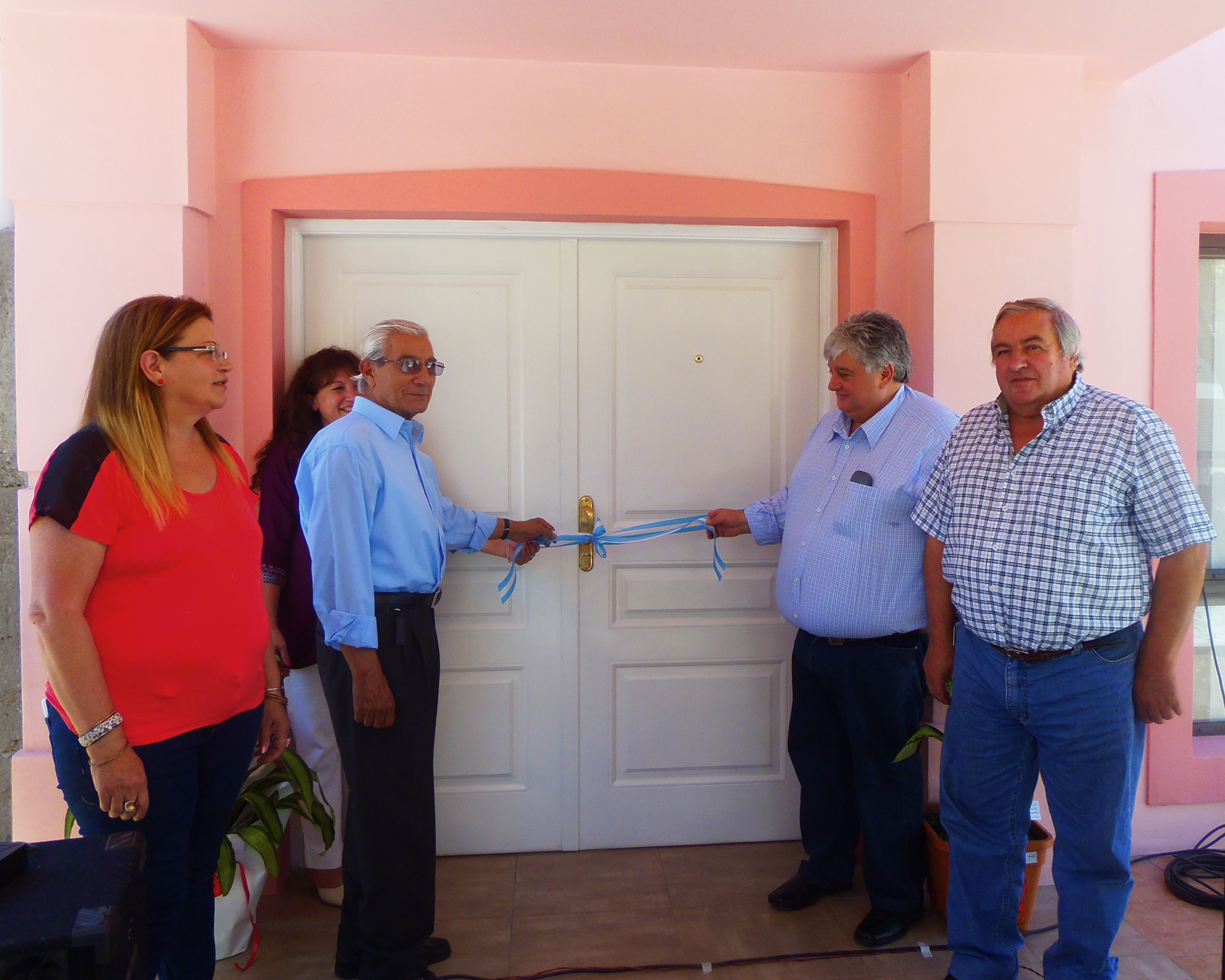 Vecinos colaborando