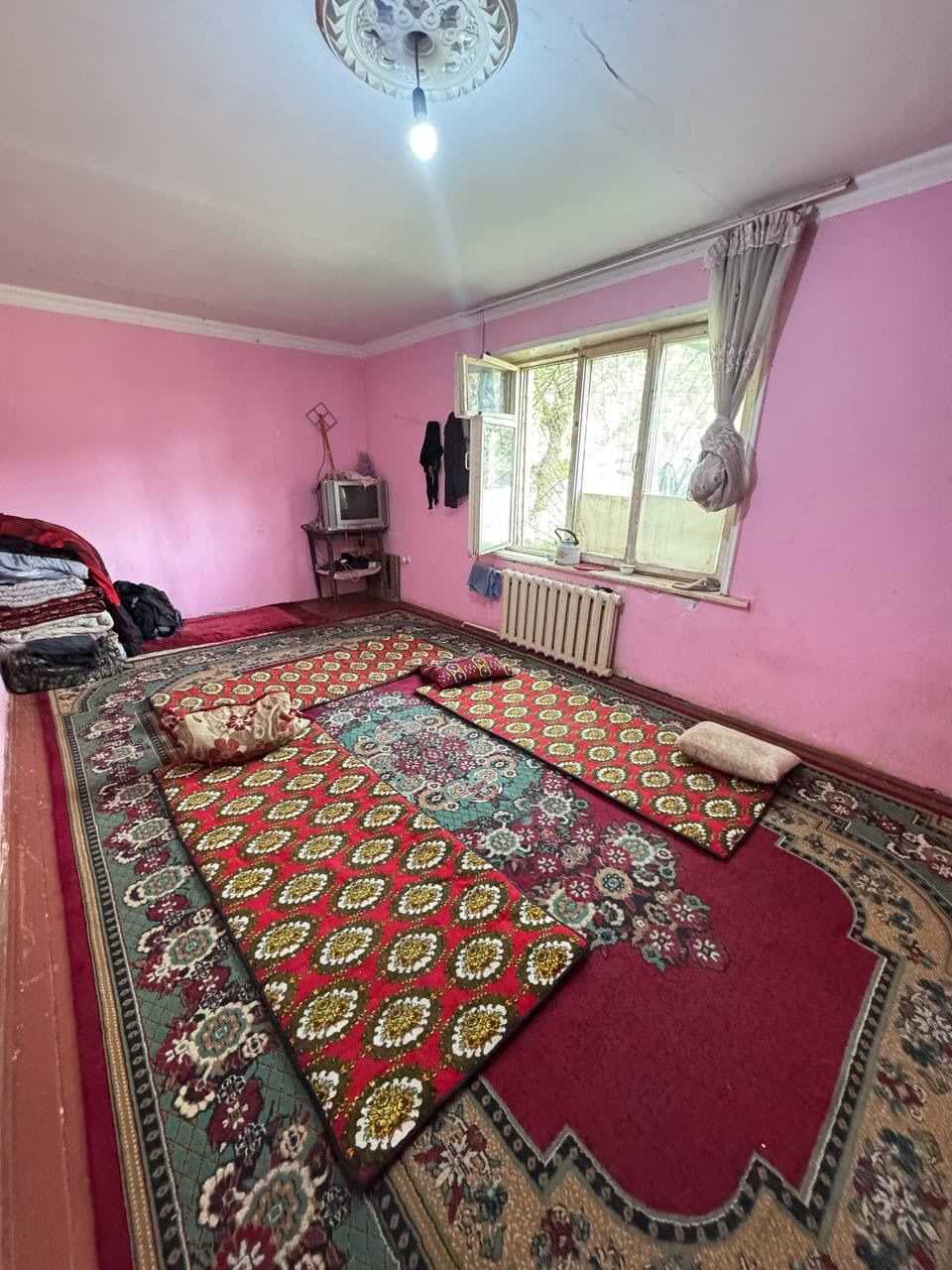 Райцентр Эшонгузарда квартира сотилади срочно 