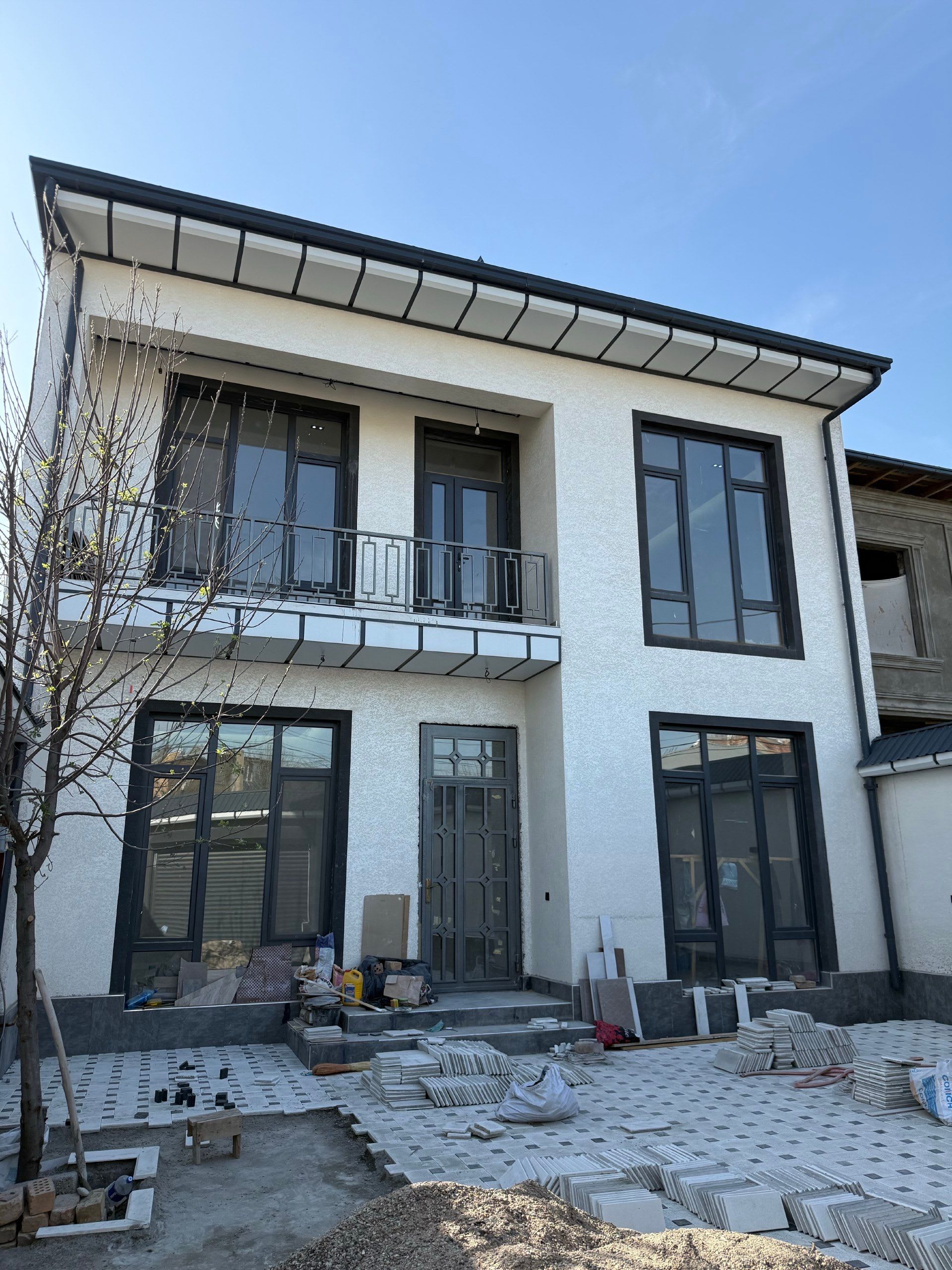 Qibray tumanidan 5 xonali yangi honadon sotiladi