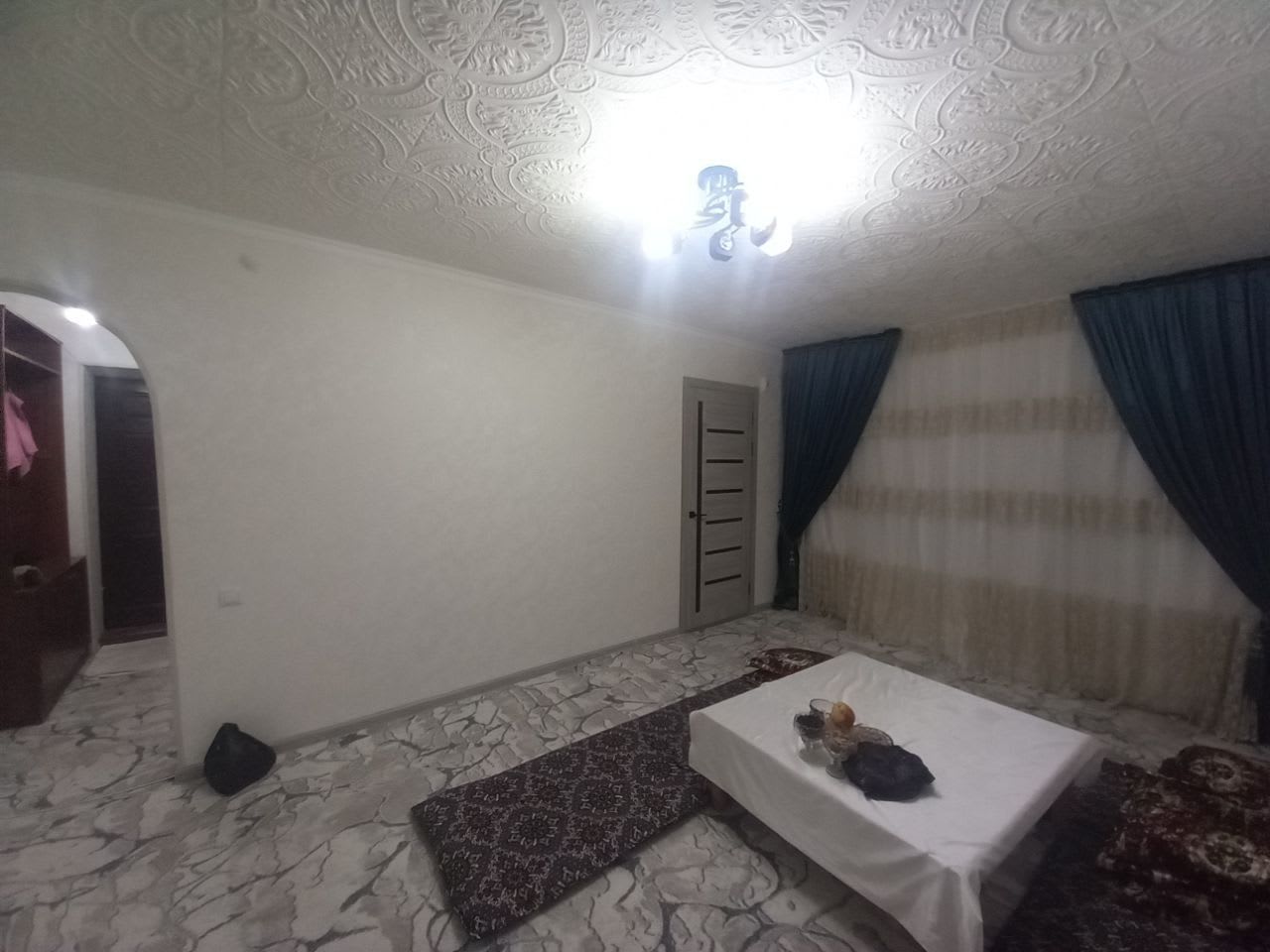 Chirchiq shahrida 3 xonali uy sotiladi kelishiladi.