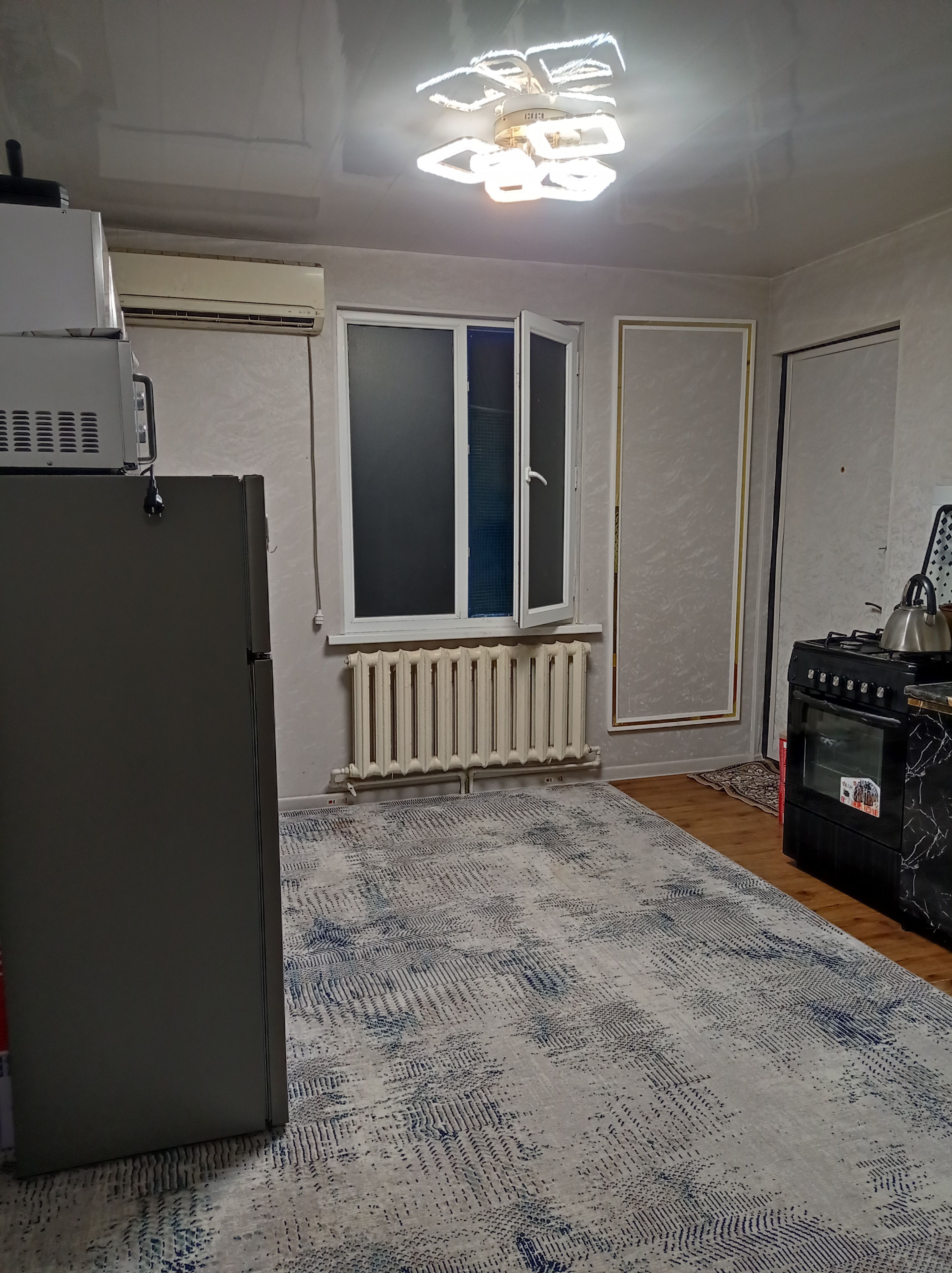 Srochna Qorasuvda 2-etajli domni 2chi etaji sotiladi!!!