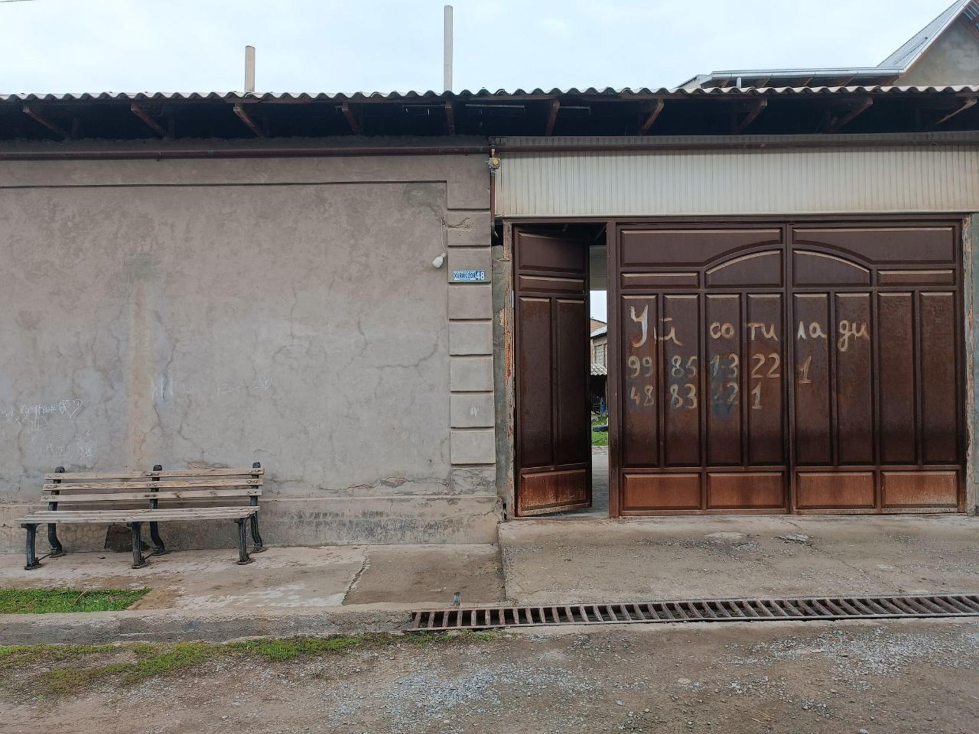 SROCHNA Hovli Sotiladi