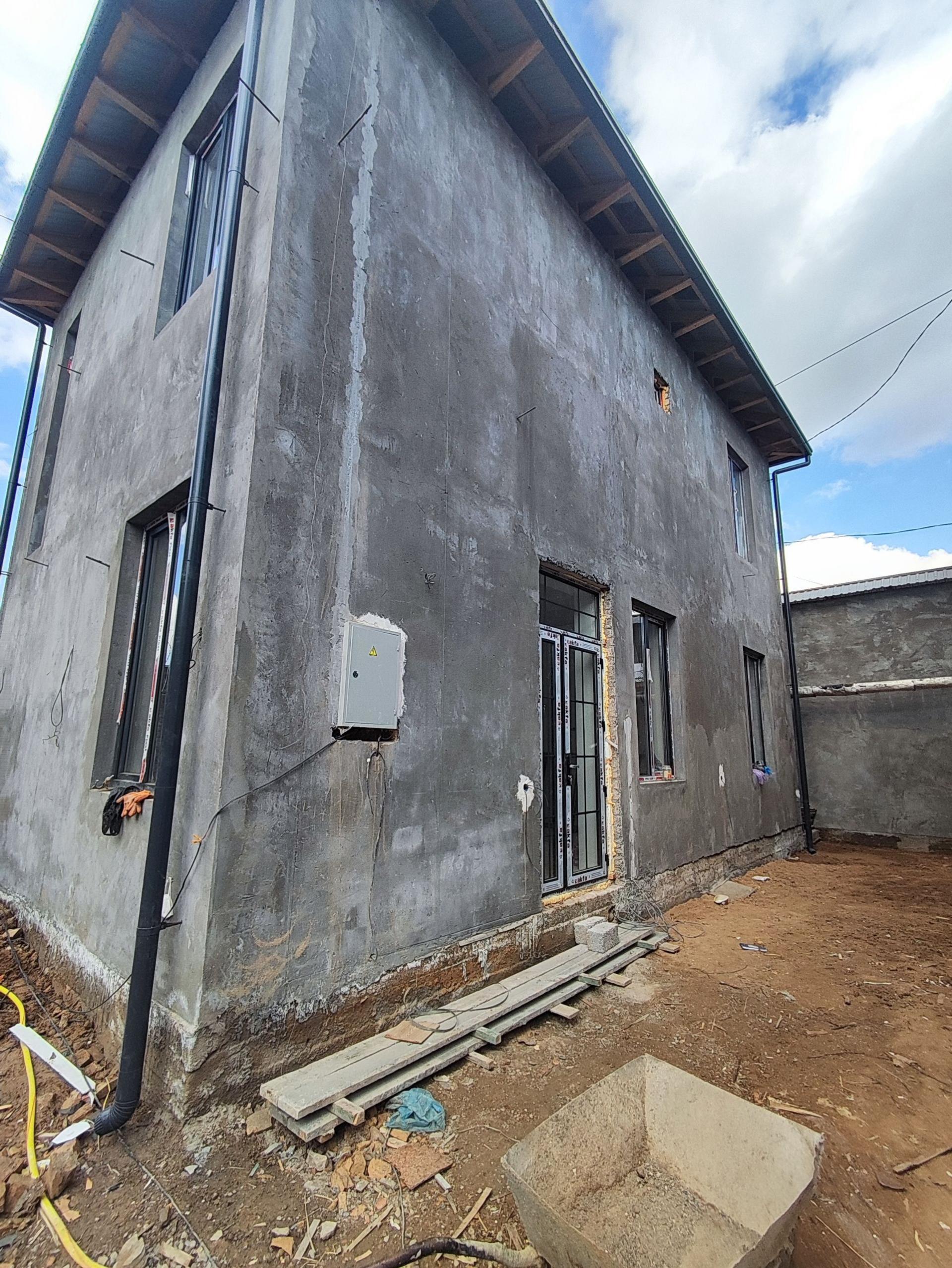 Срочно Таун Хаус сотилади миробод туманида саракулкада 