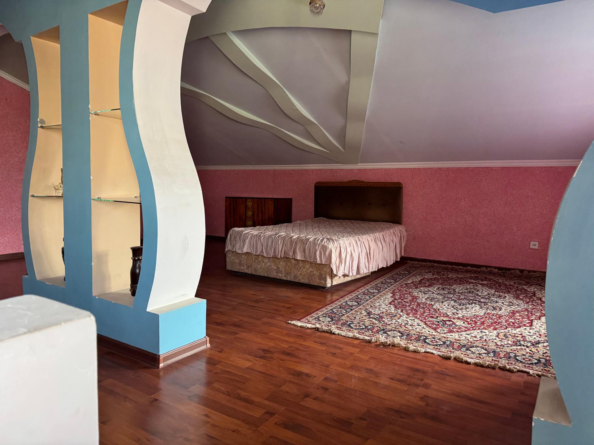 4.5 соток угловой фасад 26,5 м внутри махали