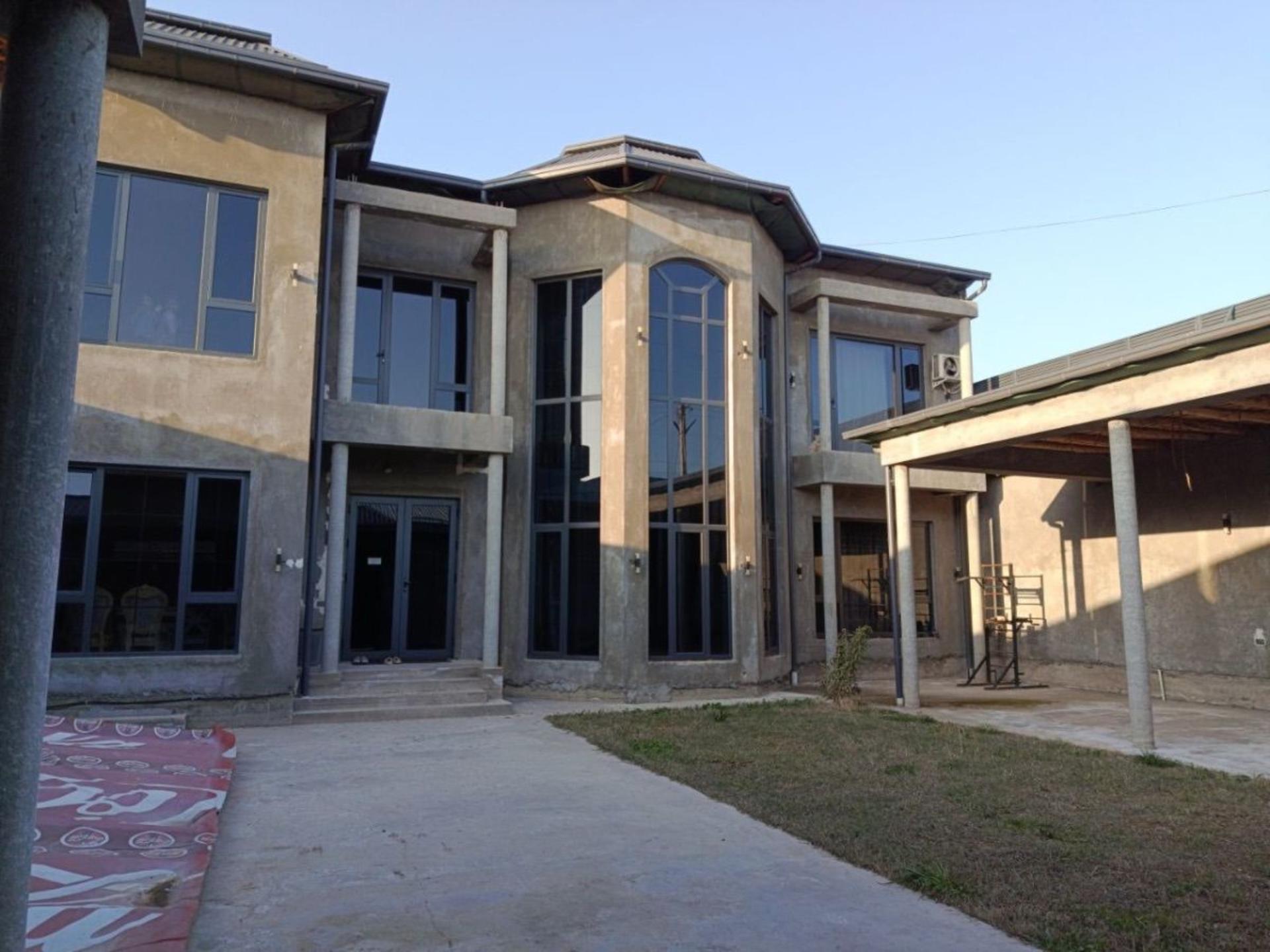 Katta maydonda xovli so’raganlar uchun