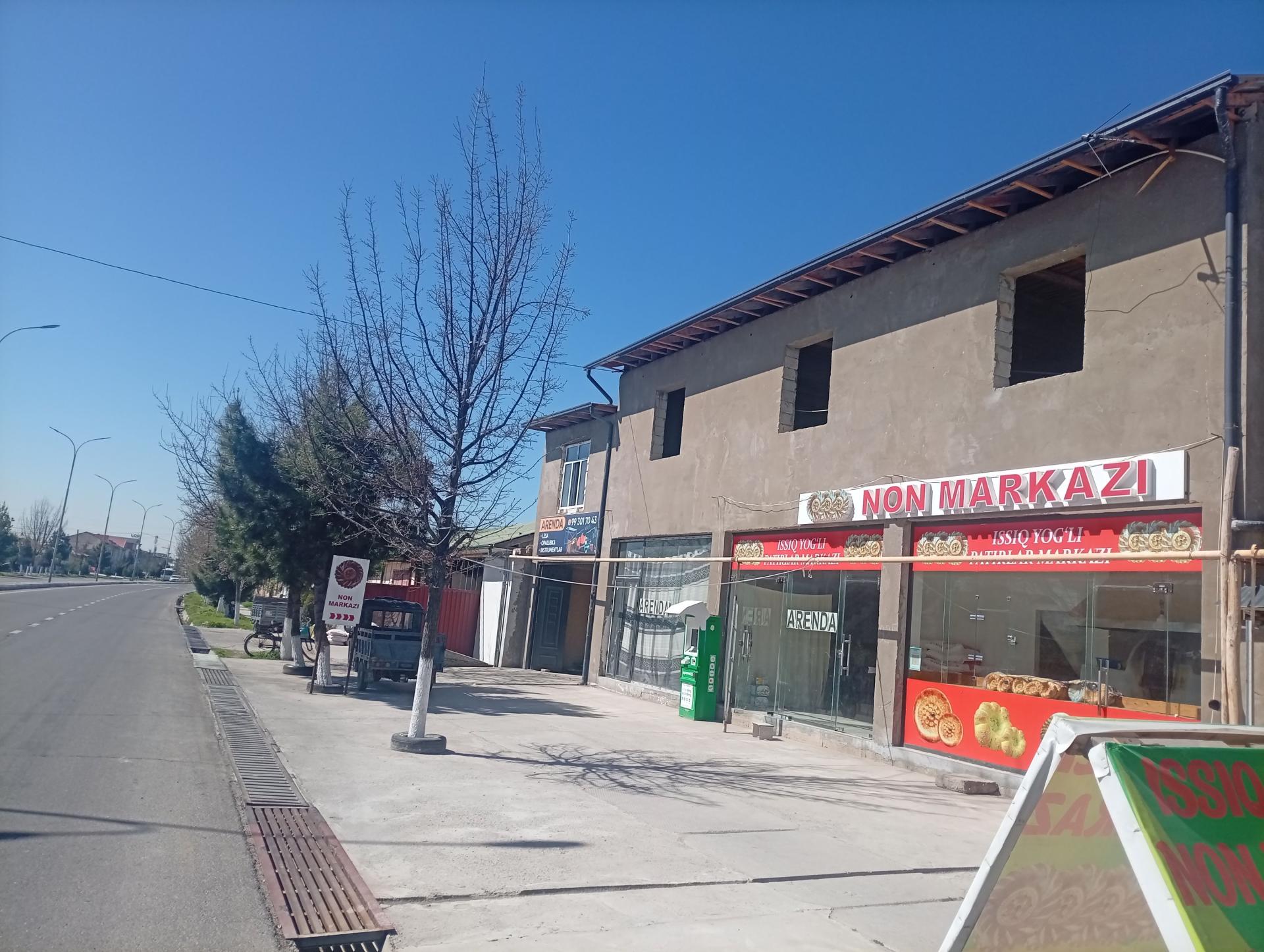 Zangiotada bino sotiladi