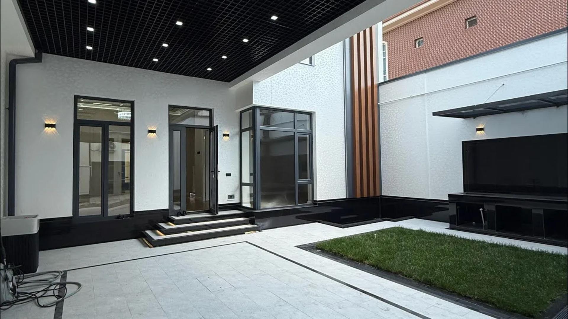 Yunusobod Azimtepa 2.1 sotix, 5 xonali 300 kv.metr to'liq podval 295,000 $ 99-790-80-45