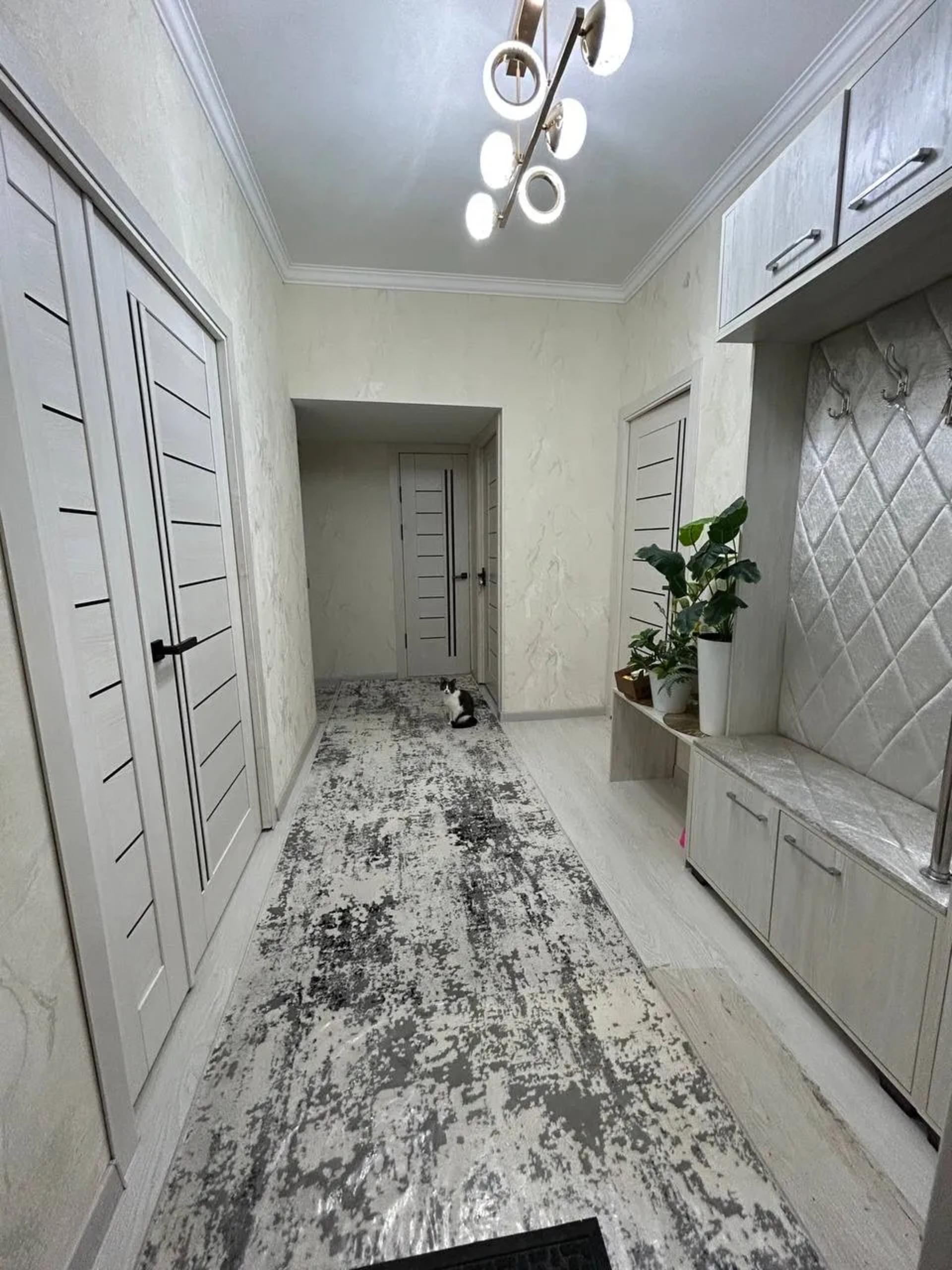 Корасув 1 3 хонали уй сотилади