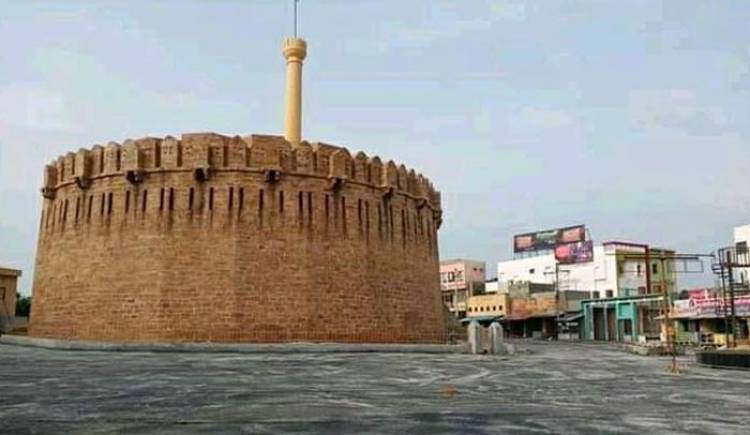 Hire a car and driver in Kurnool